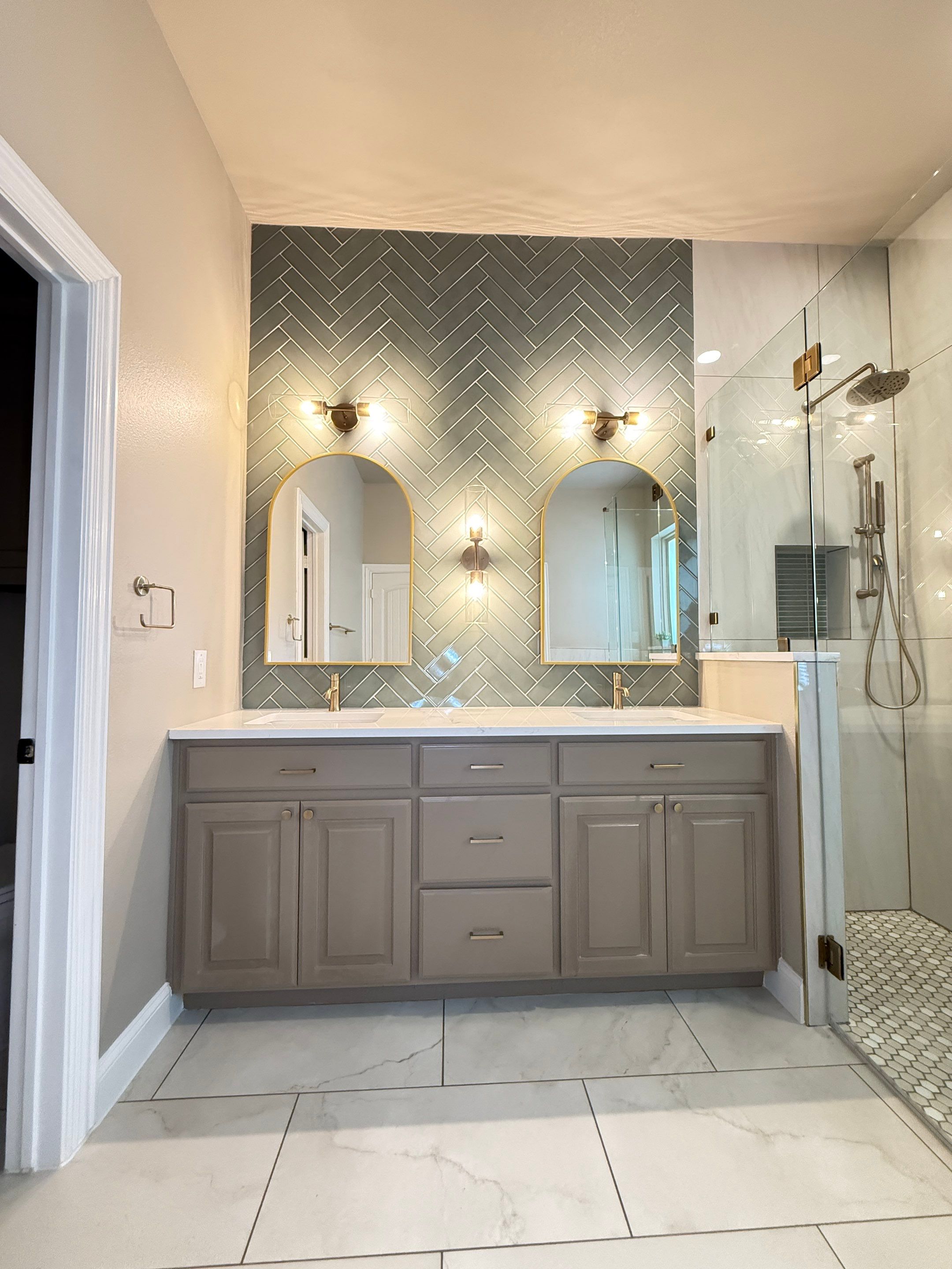 Kitchen & Primary Bath Remodel- McKinney, TX by C3 Custom Builds