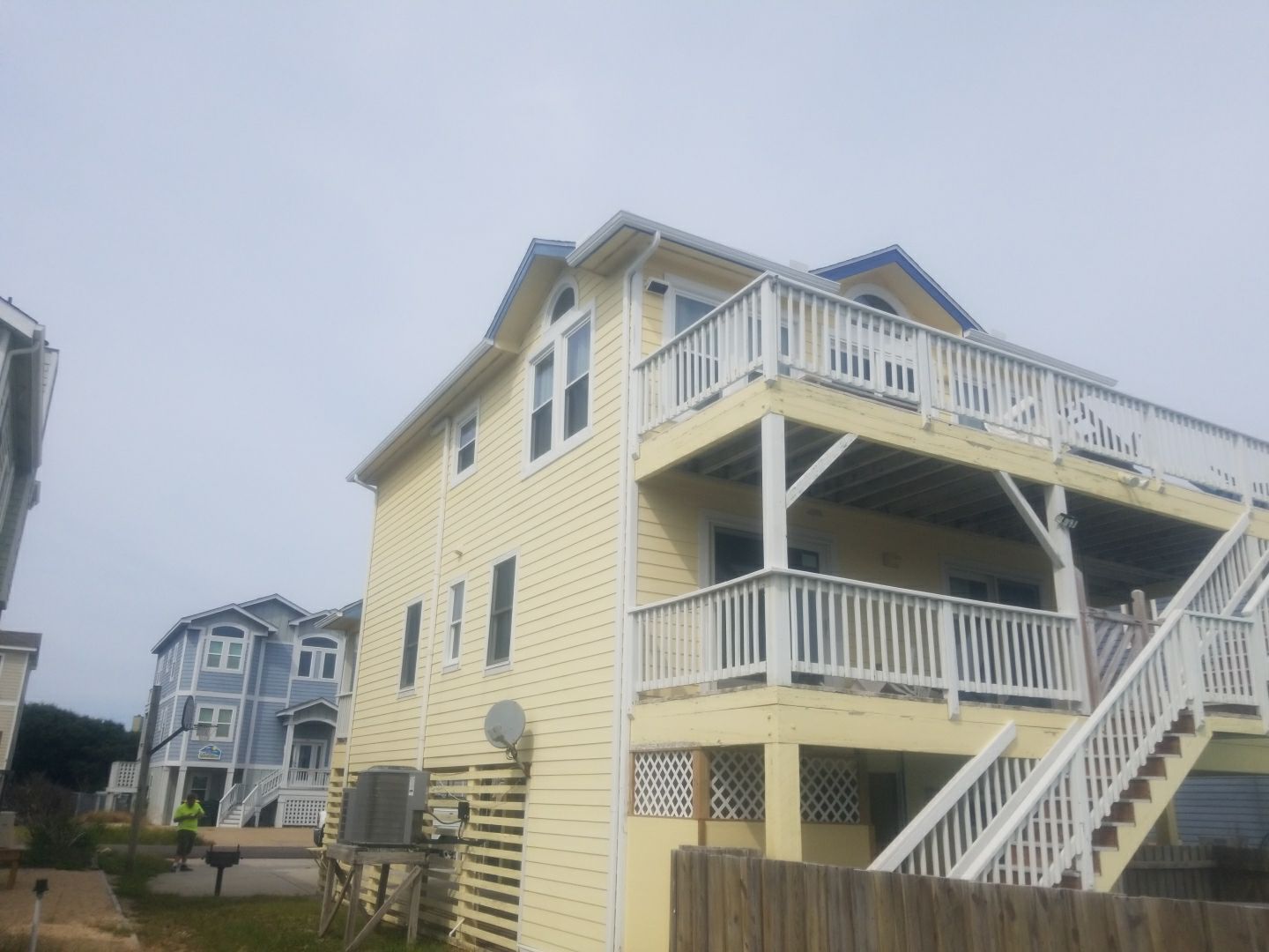 Brotzman - Gutter 732 Spinnaker Arch • Corolla, NC 27927 by Gallop Roofing & Remodeling, Inc.