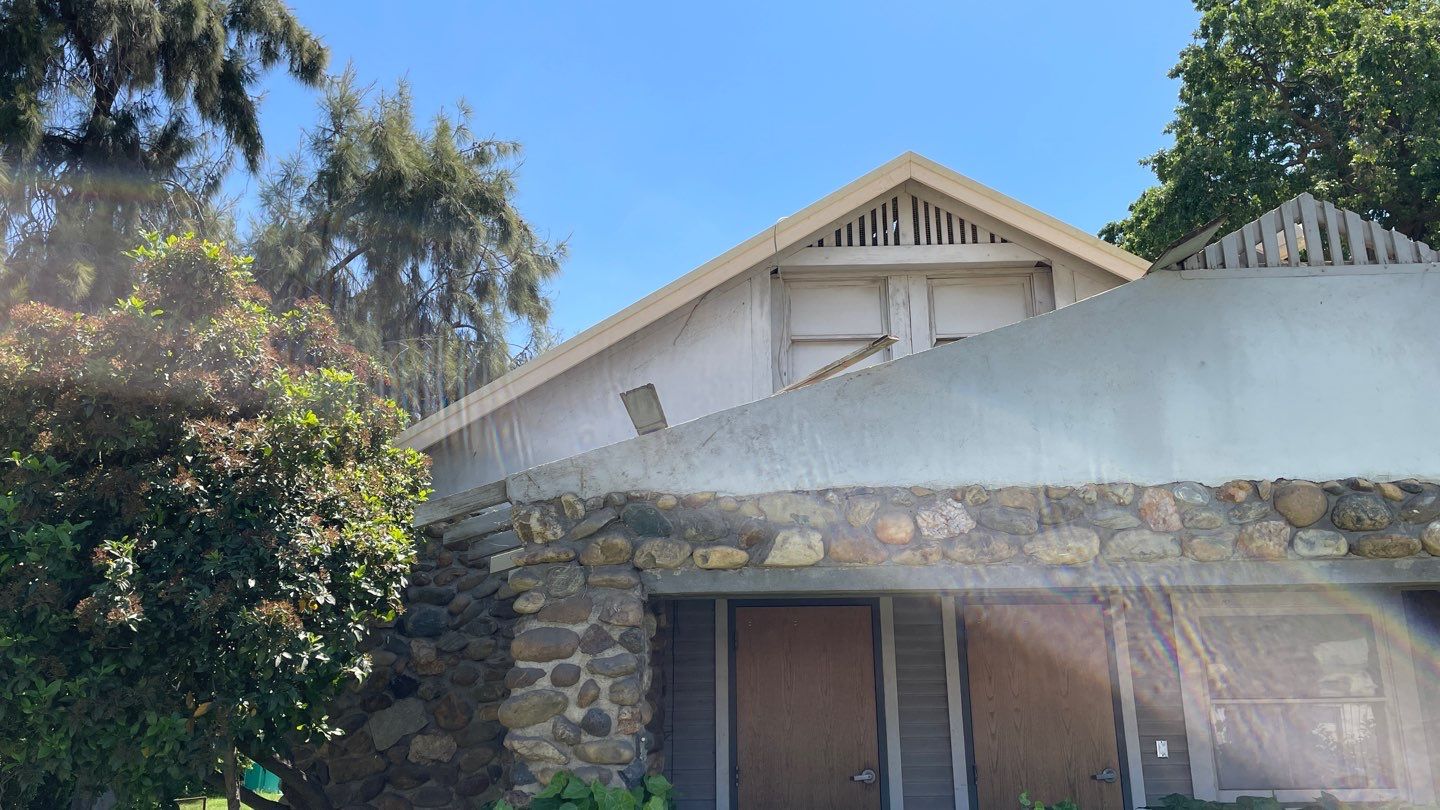 Certainteed Landmark Solaris shingle job at Merced Fairgrounds by Straight Edge Roofing Inc