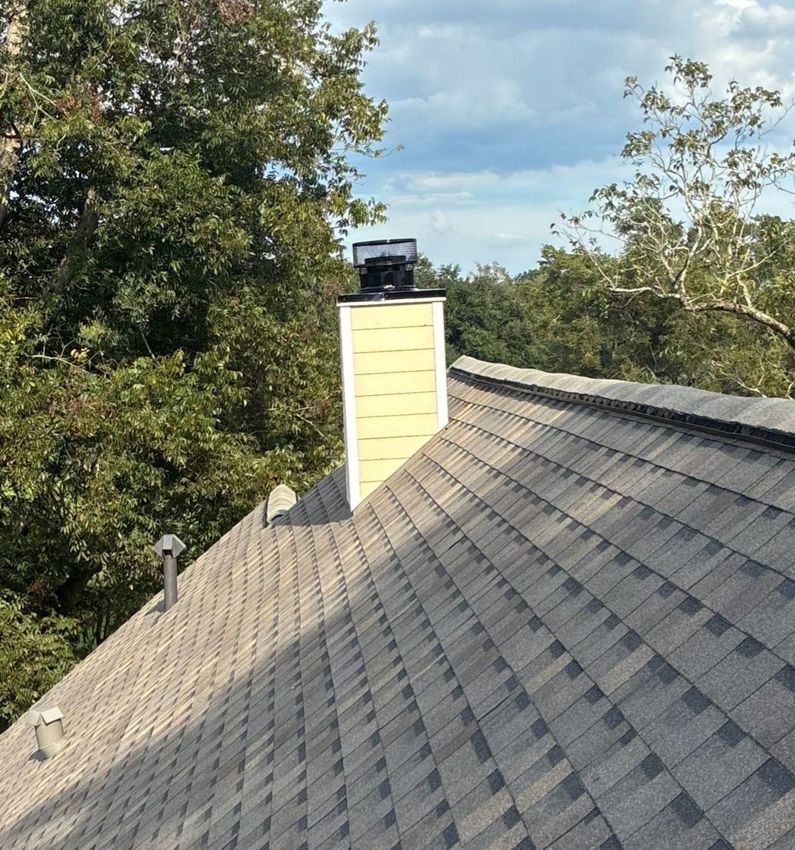Atlas Pinnacle Pristine Weathered Shadow by Top Team Roofing & Construction