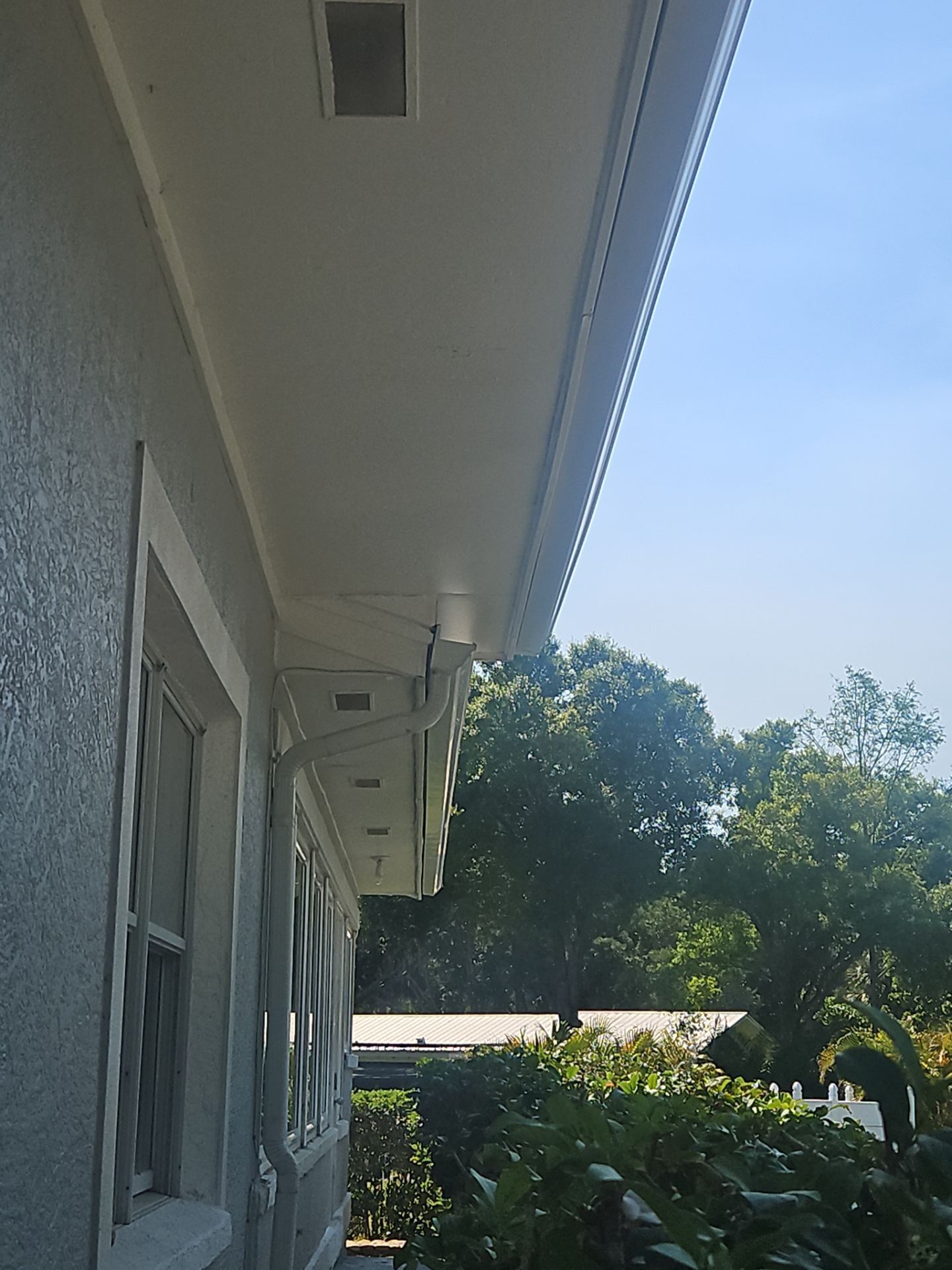 Cleaning Gutters in Sarasota FL by Gutter Professors