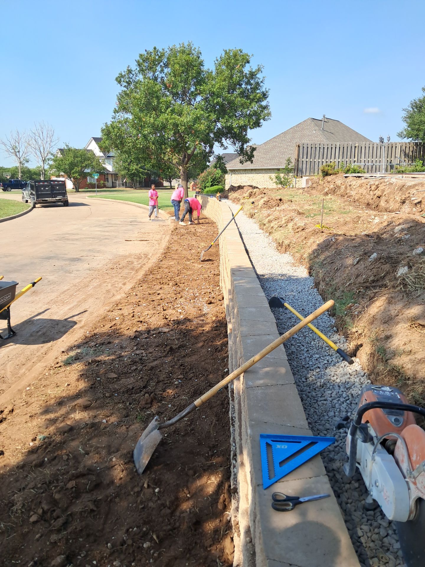 Retaining Wall by Clays Services Inc