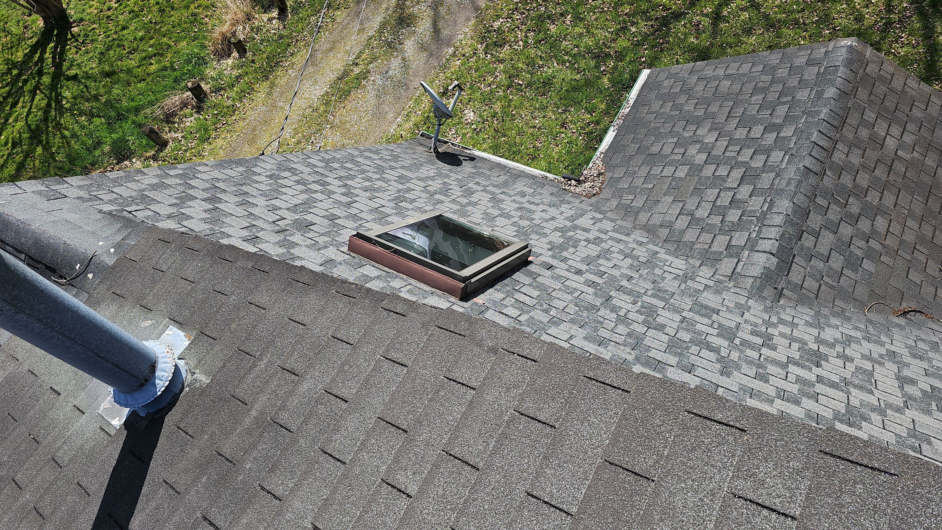 Atlas Pinnacle, Color, Coastal Granite, Drip Edge, Color, Black by Eagle Eye Roofing