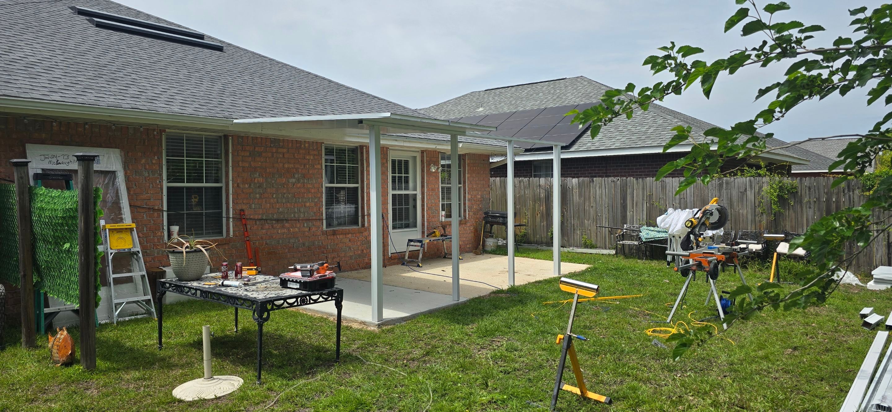 Screen Room in Gulf Breeze by Titan Sunrooms