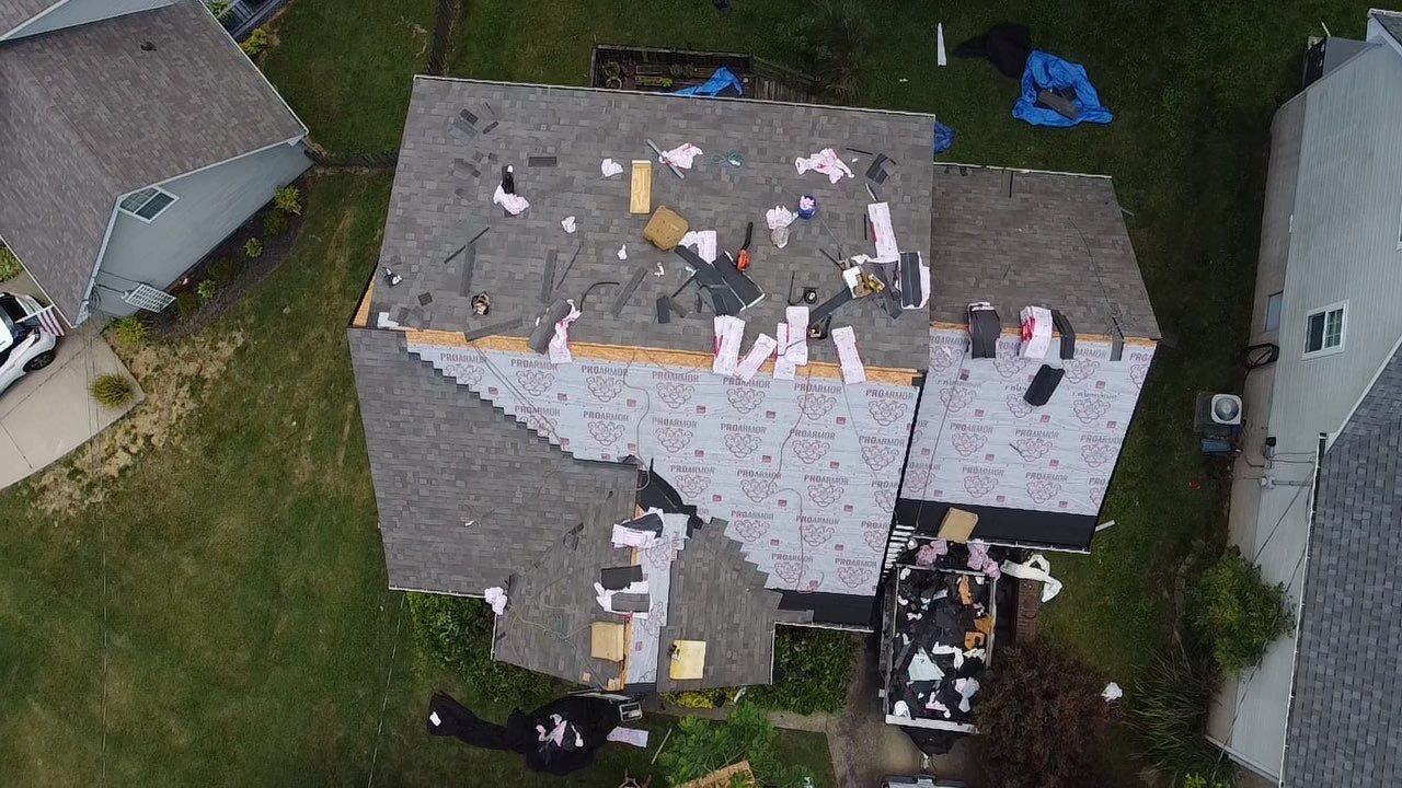 Residential Roofing Installation using Owens Corning Oakridge Roofing System by Undersun Roofing 