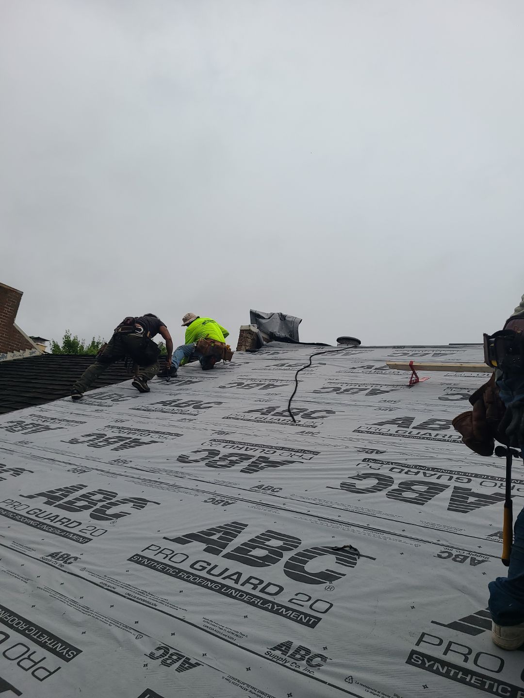 Arlington: Residential Roof Replacement with Perfection CCA-Treated Cedar Shakes by RM Banning, Inc.