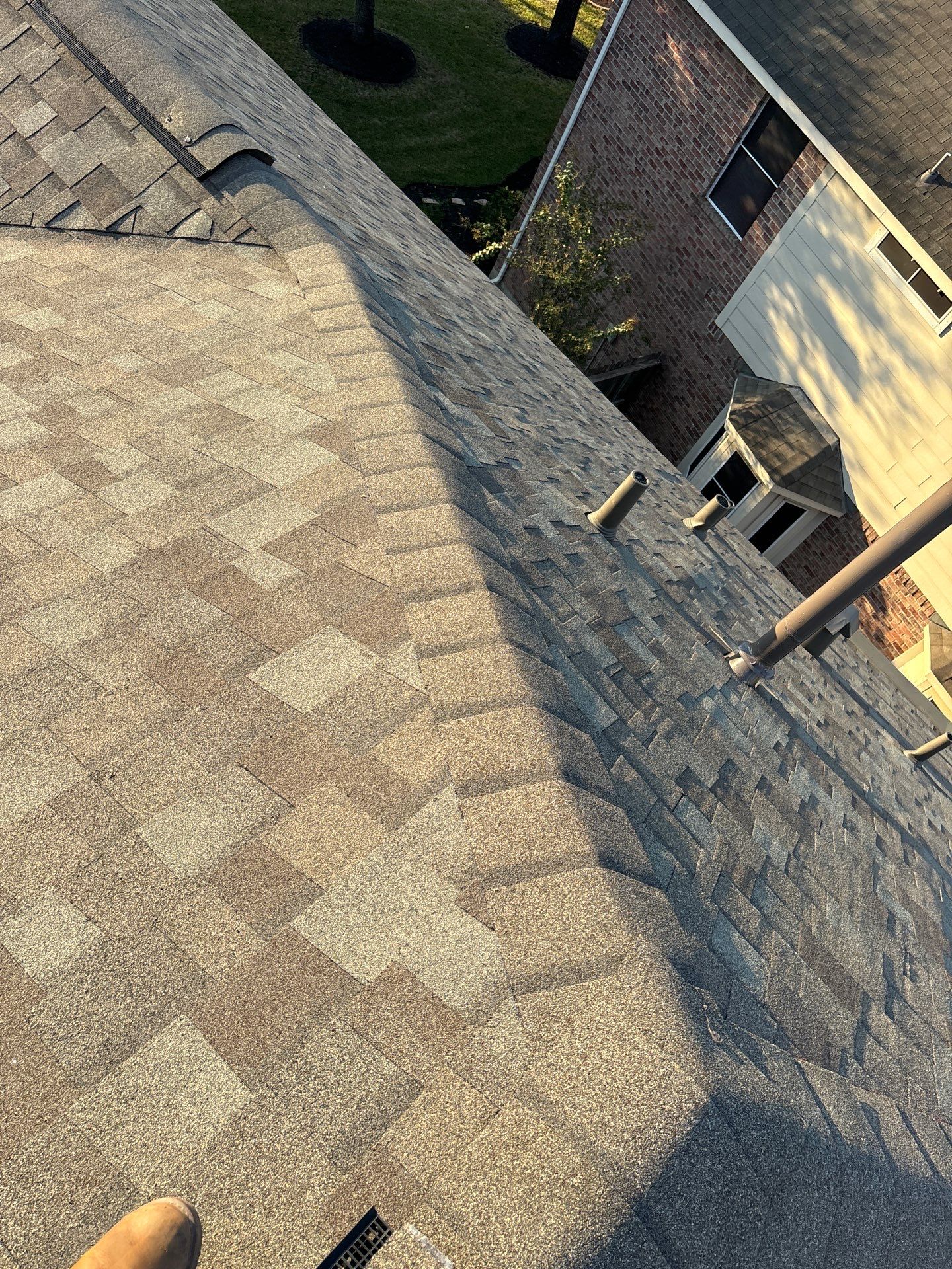 Residential Roofing Installation using Owen's Corning Duration (Lifetime) Shingles by Roof Repair Company