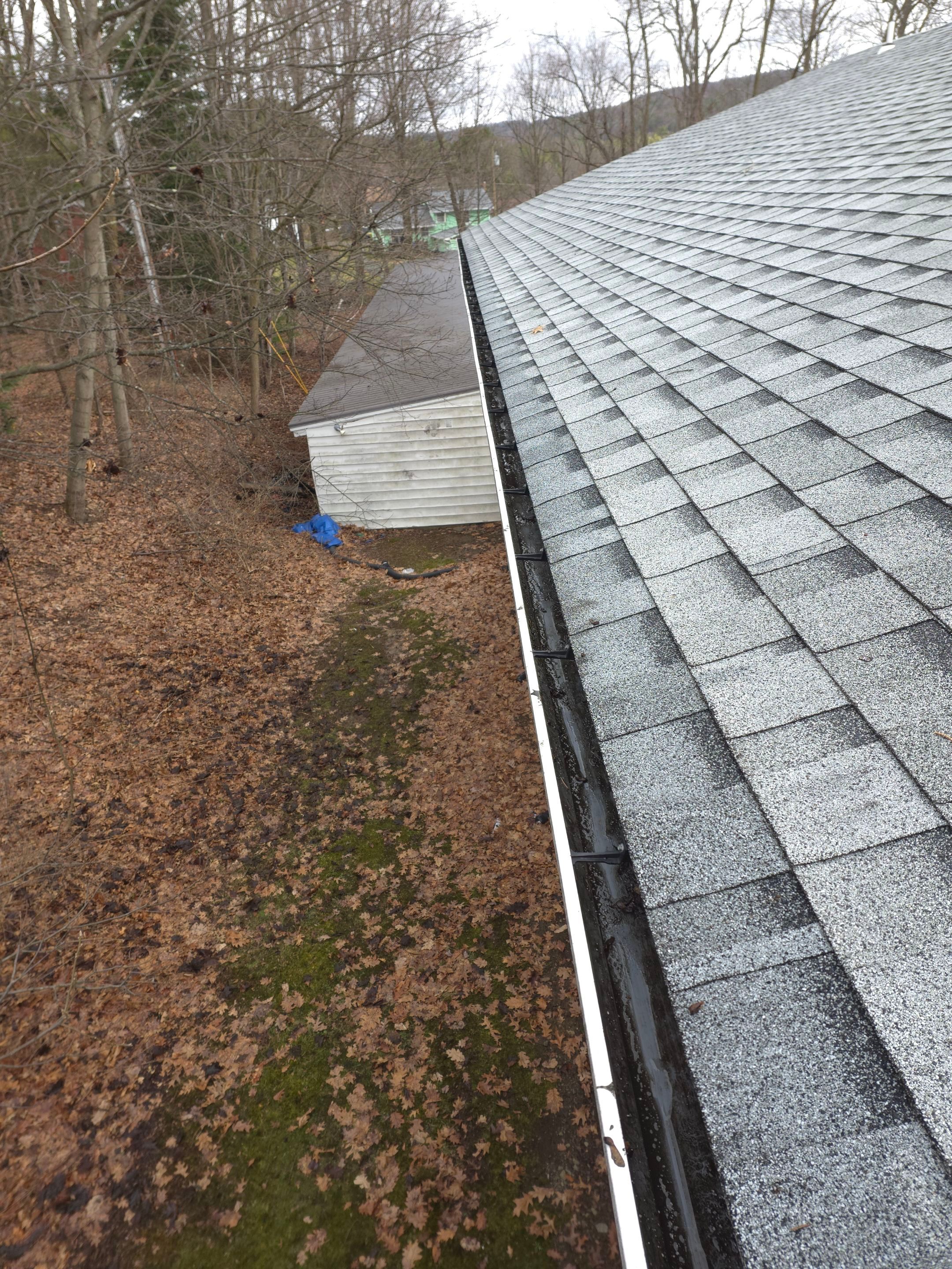 Commercial gutter cleaning Syracuse after photo with clean gutters