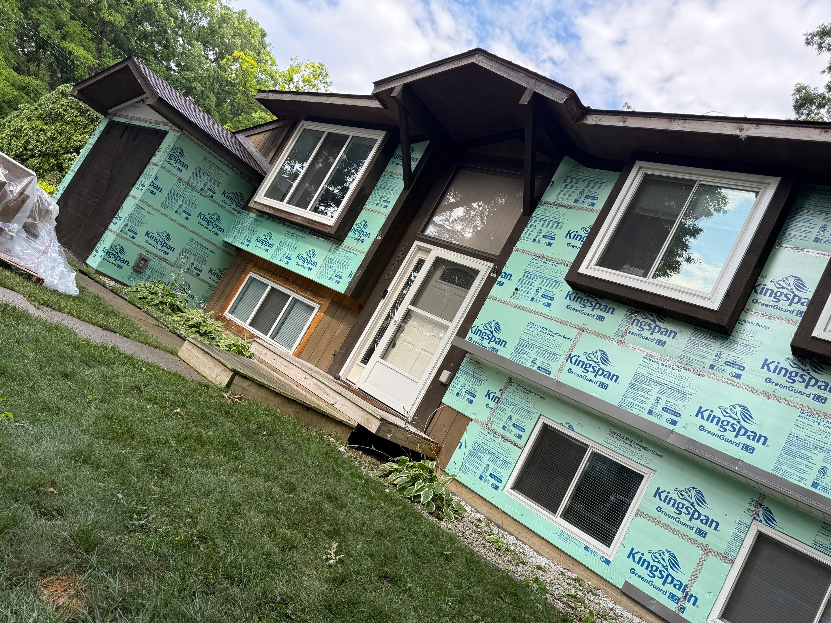 Siding Replacement using Alside D4 Odyssey-Plus Dutchlap Ageless Slate by 180 Contractors