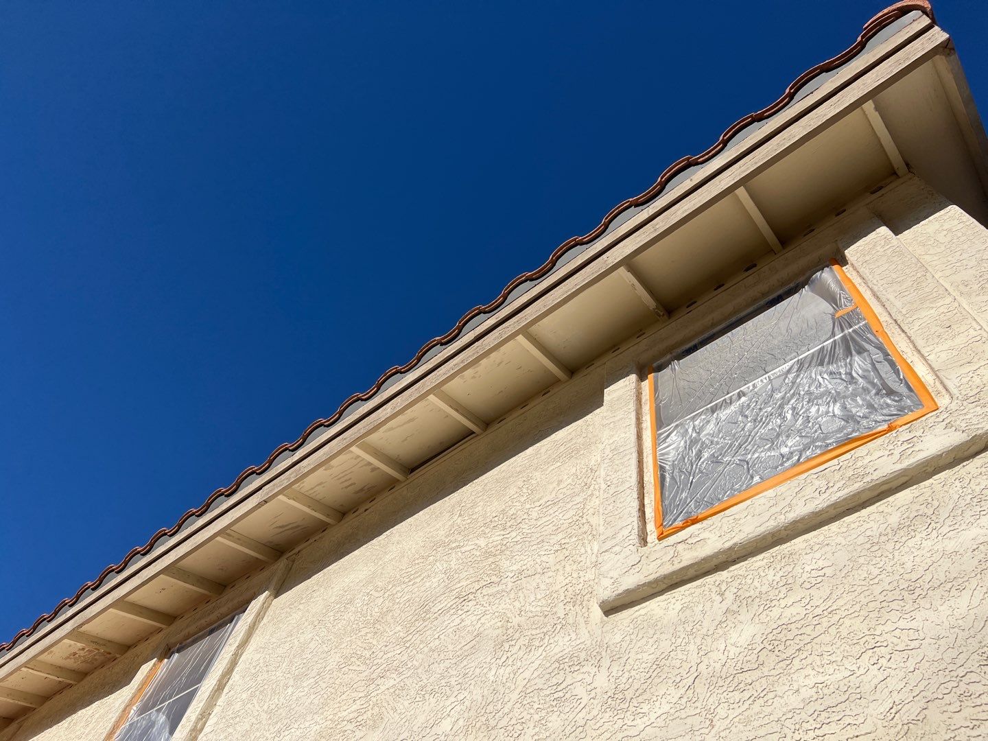 Exterior Painting using Dunn-Edwards EVERSHIELD®  by Crash of Rhinos Painting & Garage Floors