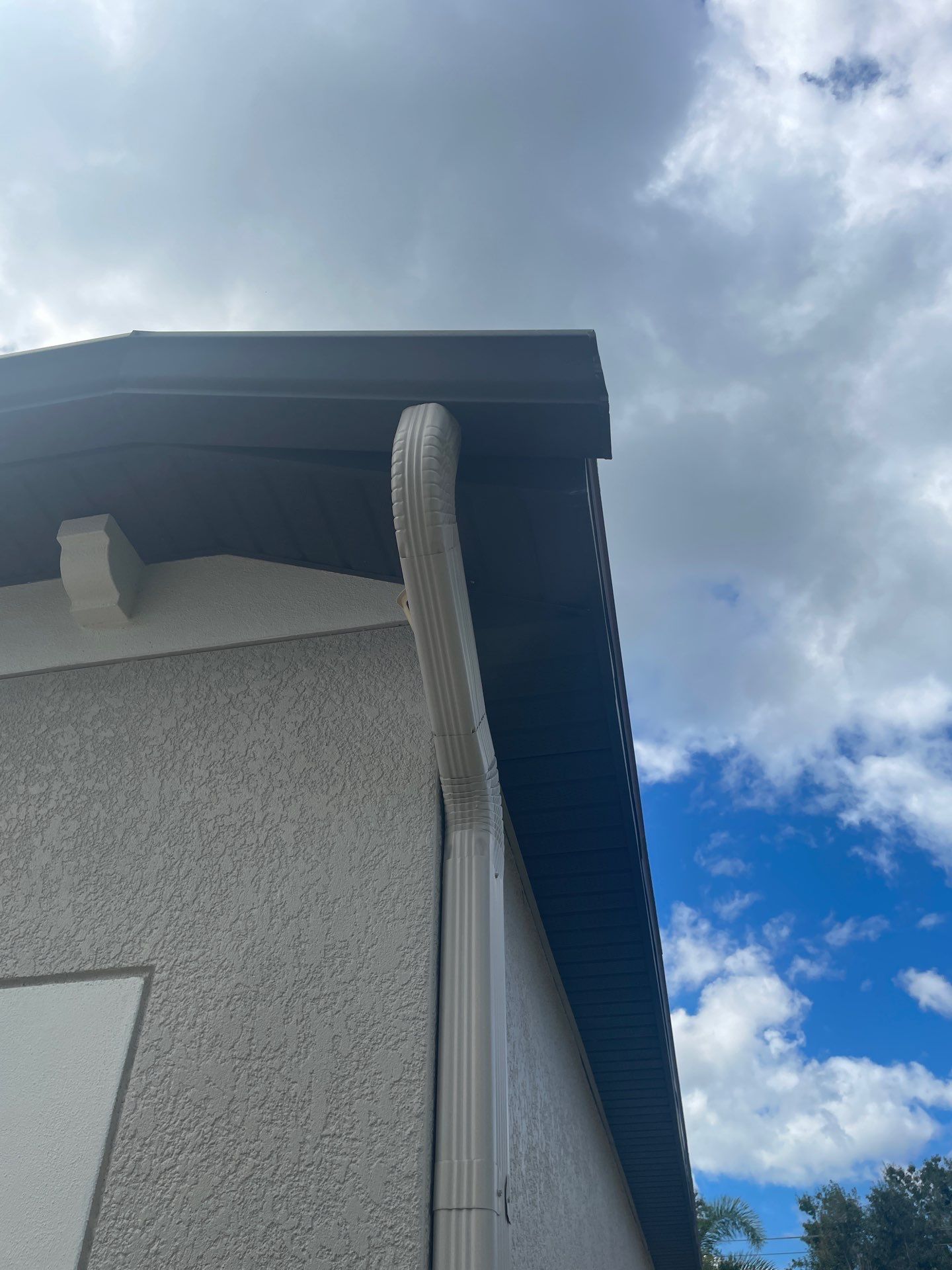 K-Style Seamless Gutter Installation in Bradenton FL by Gutter Professors