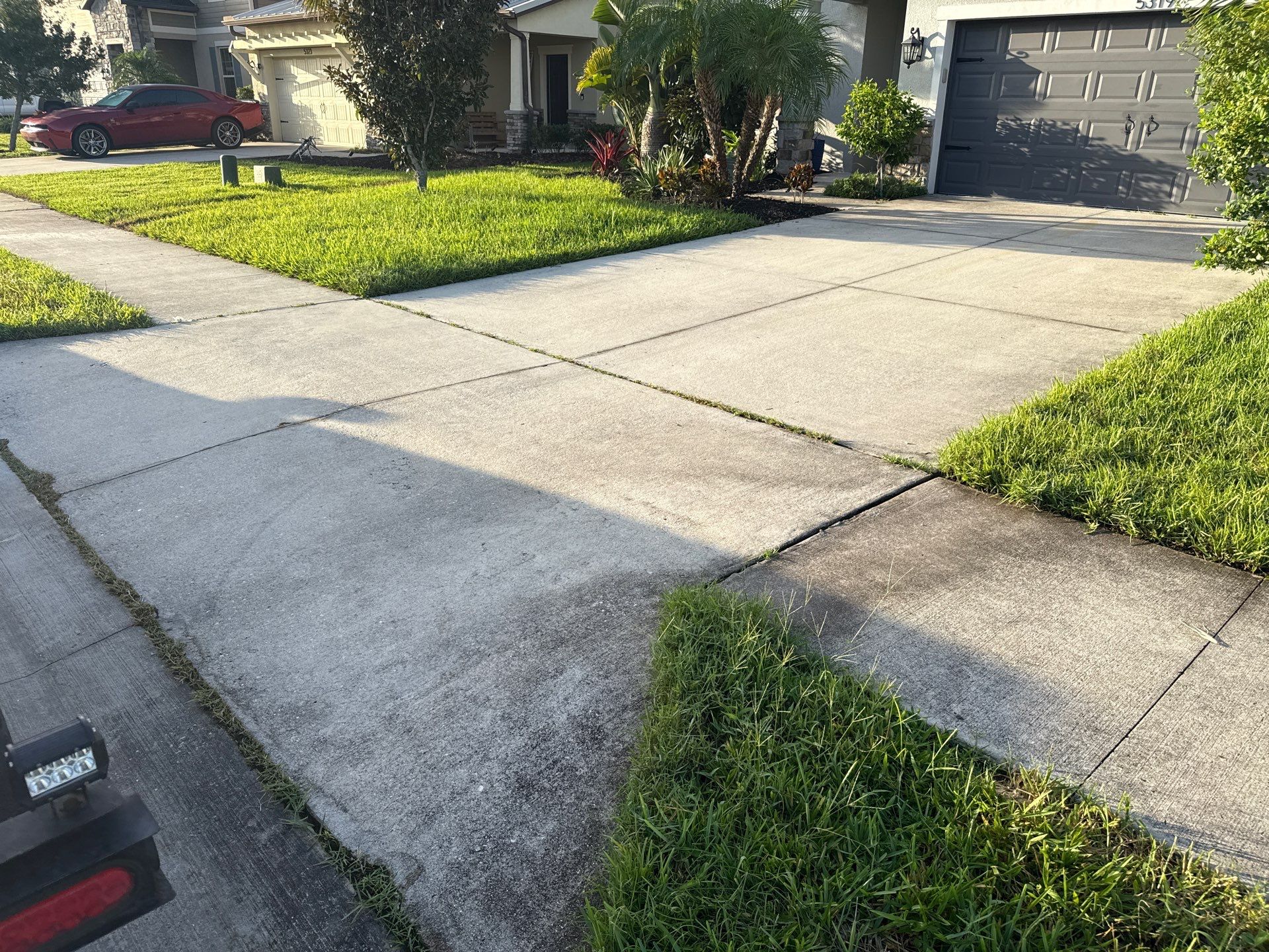 Concrete Driveway Cleaning Trevesta Palmetto FL by Sunshine AquaWash