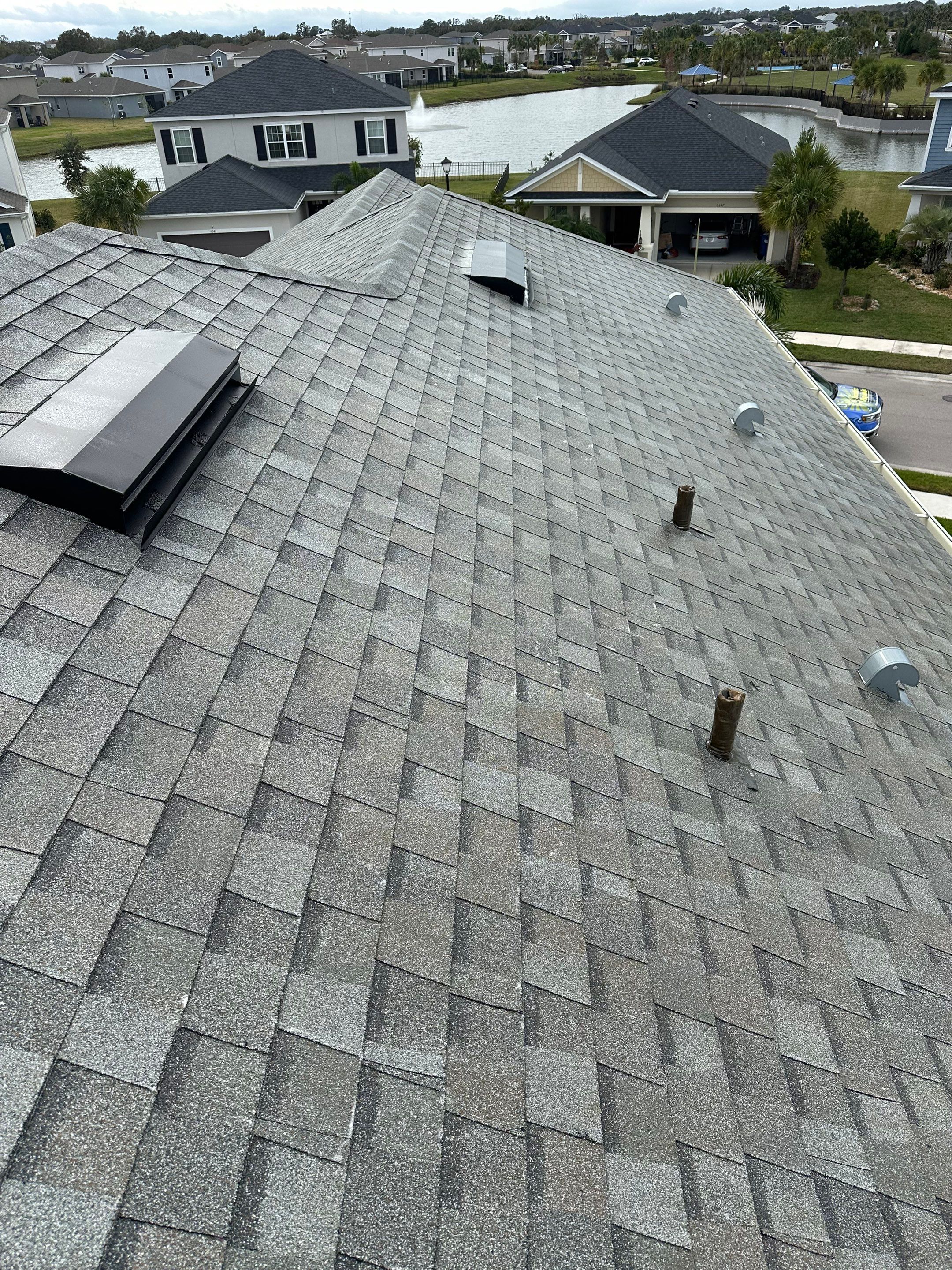 Roof Cleaning, Driveway Cleaning & Paver Patio Cleaning in Willow Palms Estates, Palmetto, FL | Sunshine AquaWash by Sunshine AquaWash