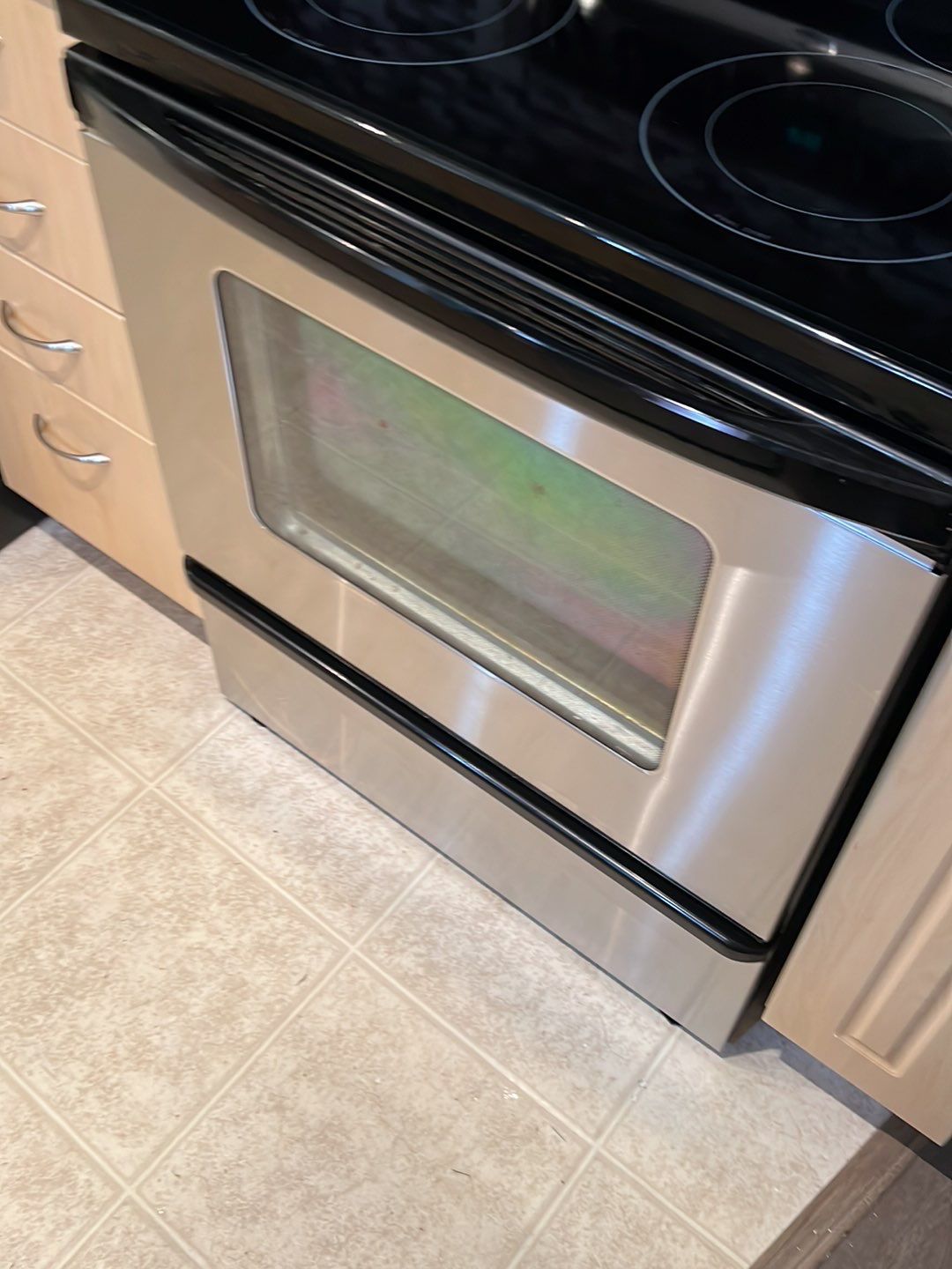 Moveout Clean - Very dirty by Tidyups Cleaning Service Inc