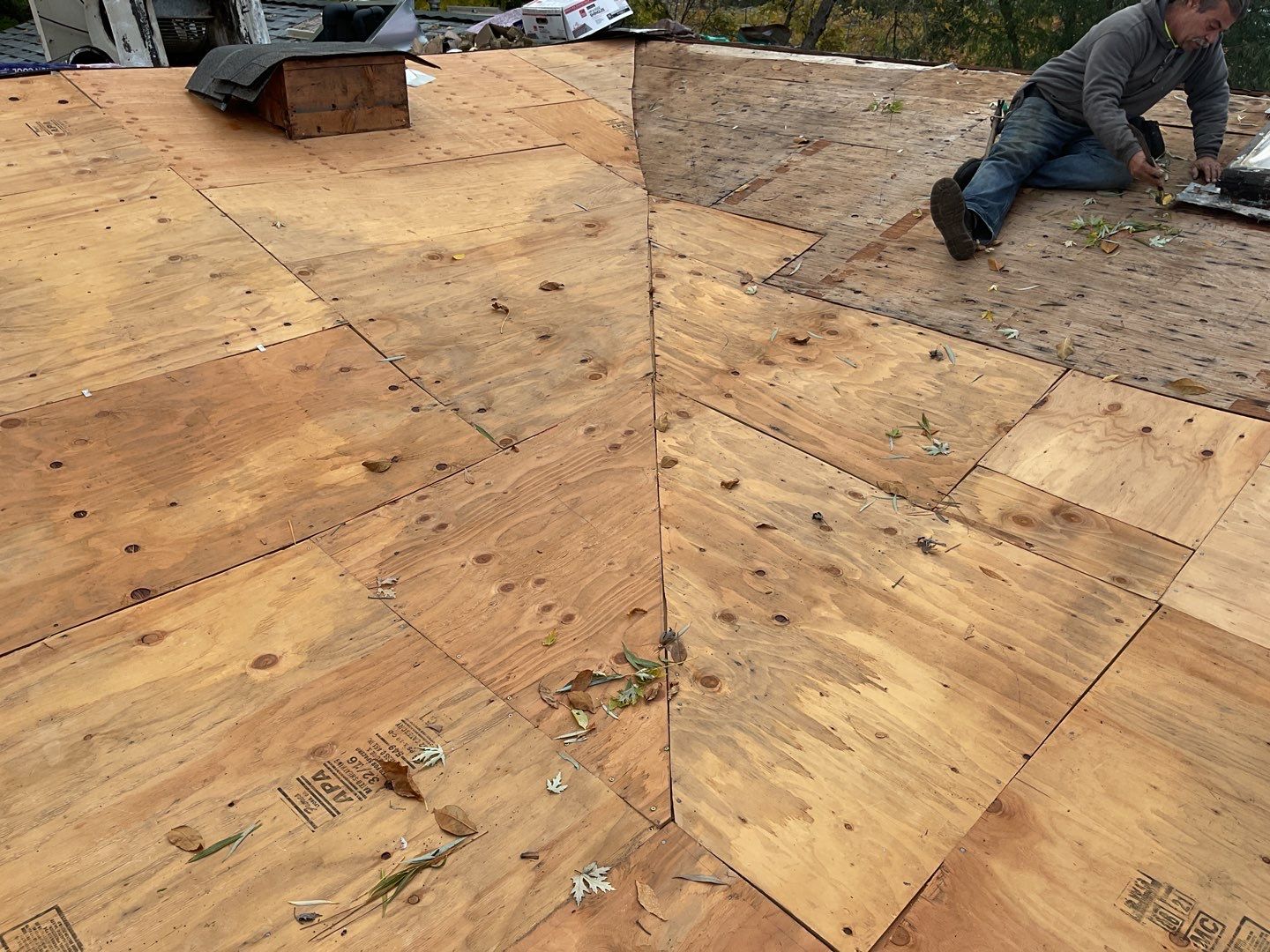 Residential Roofing Installation using Owens Corning Roofing Shingles by Byers Enterprises 