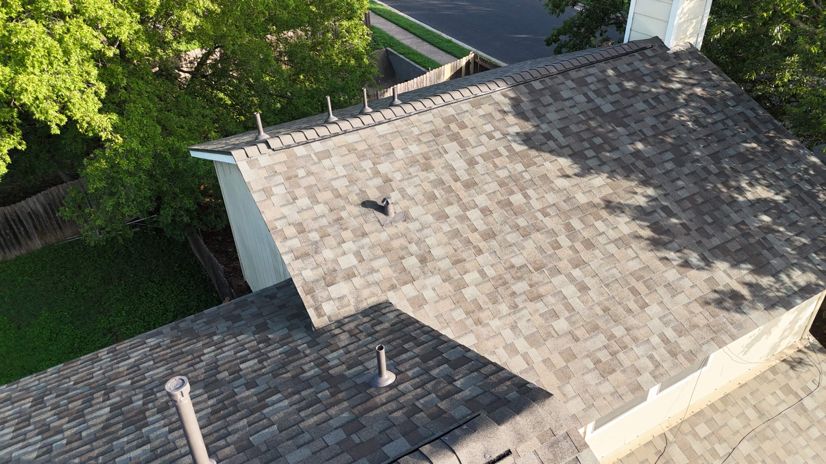 Driftwood - Owens Corning TruDefinition Duration by RoofsOnly.com