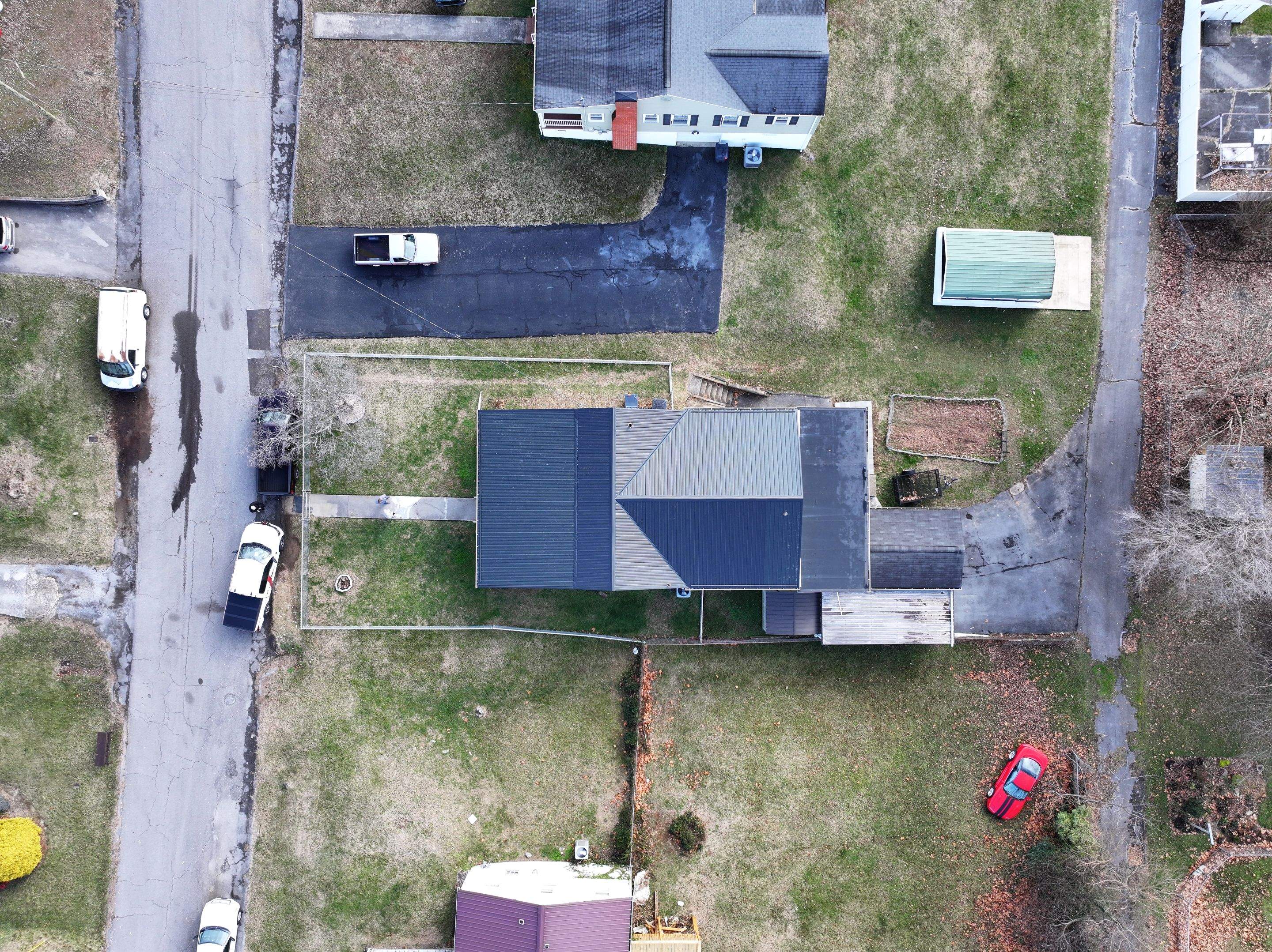 Kite Residence by Omnia Roofing