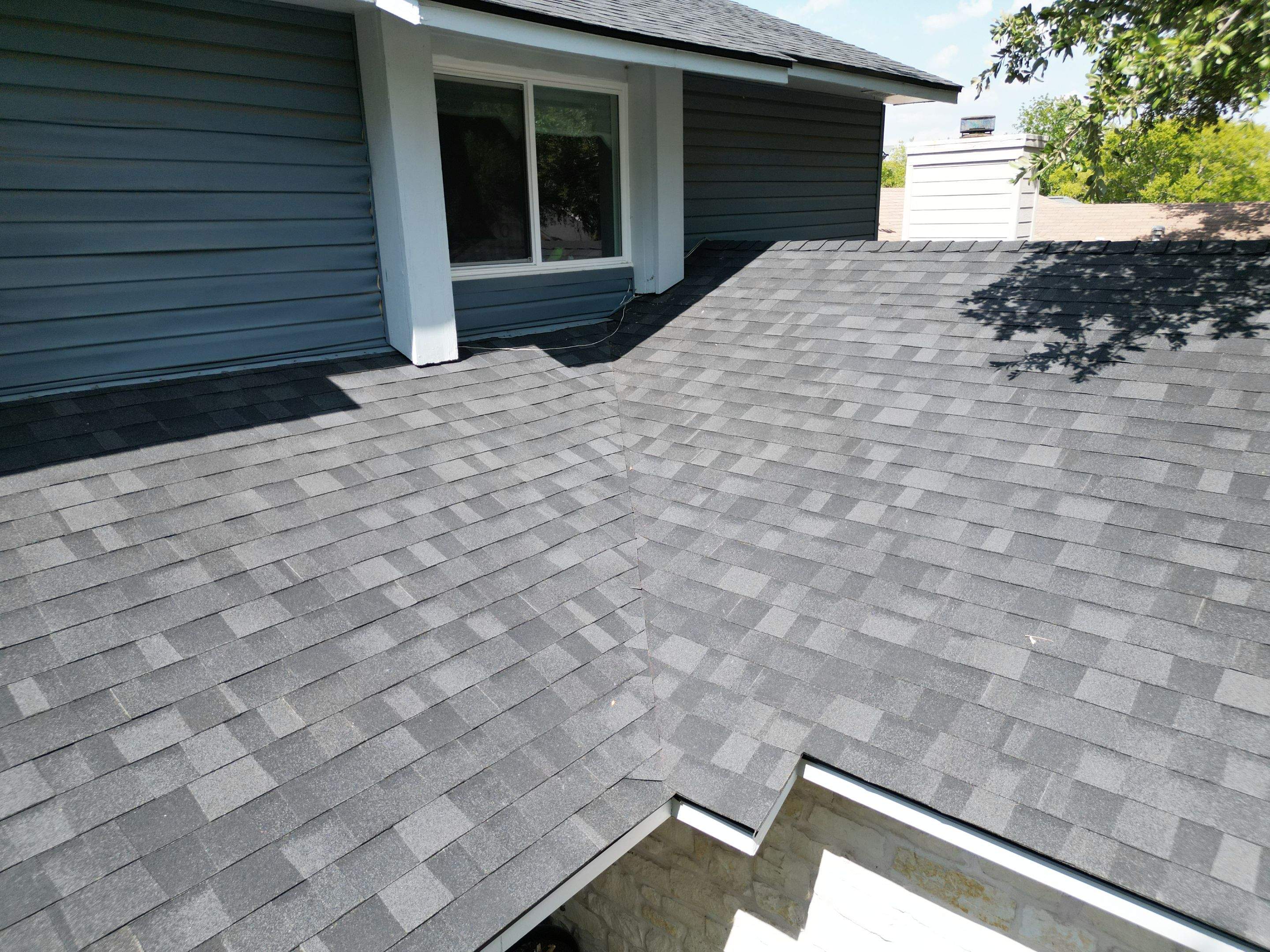 Onyx Black - Owens Corning TruDefinition Duration by RoofsOnly.com