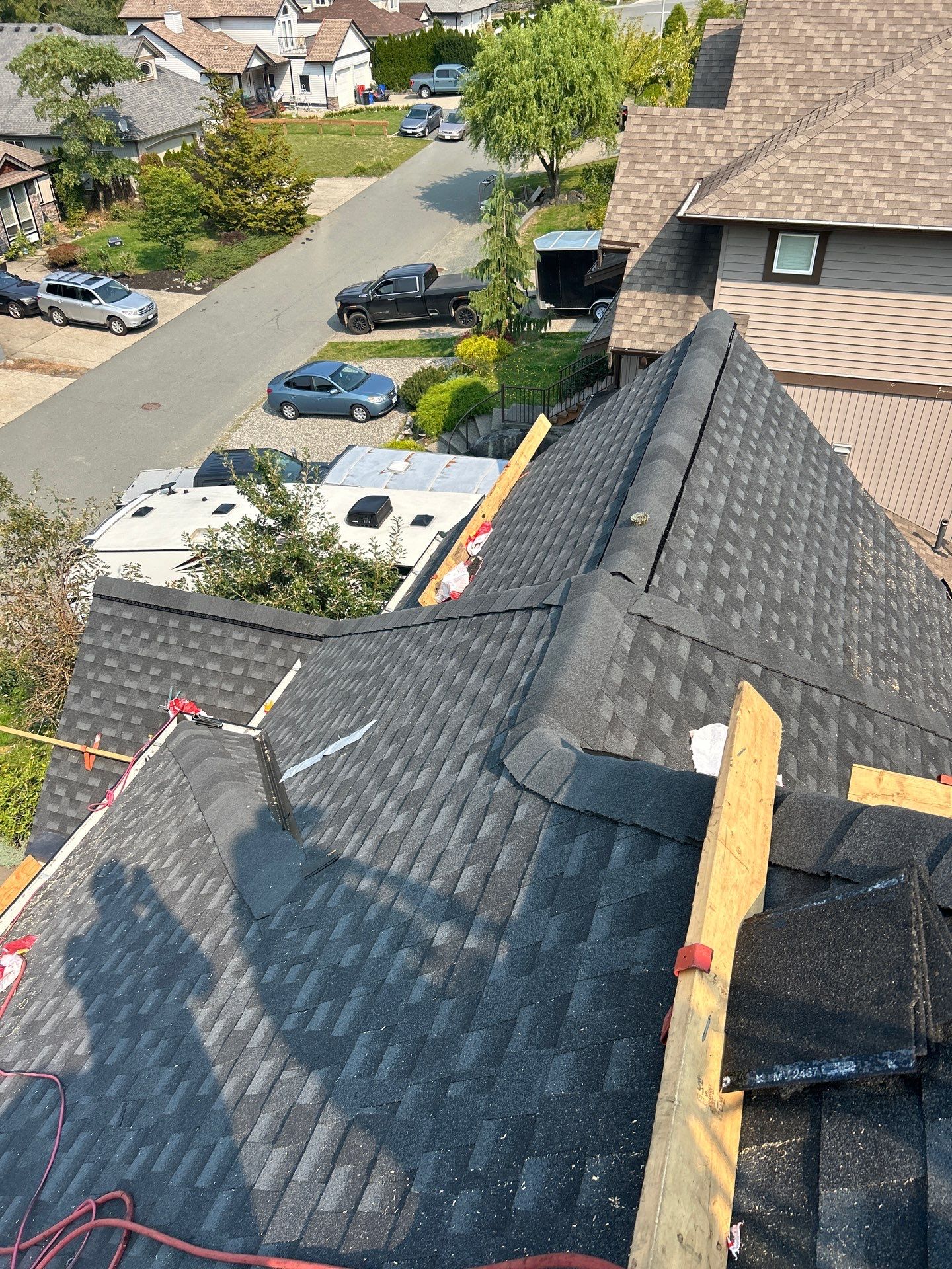 Residential Reroof Shingle using GAF timberline HDZ Charcoal by Top Notch Roofing Inc