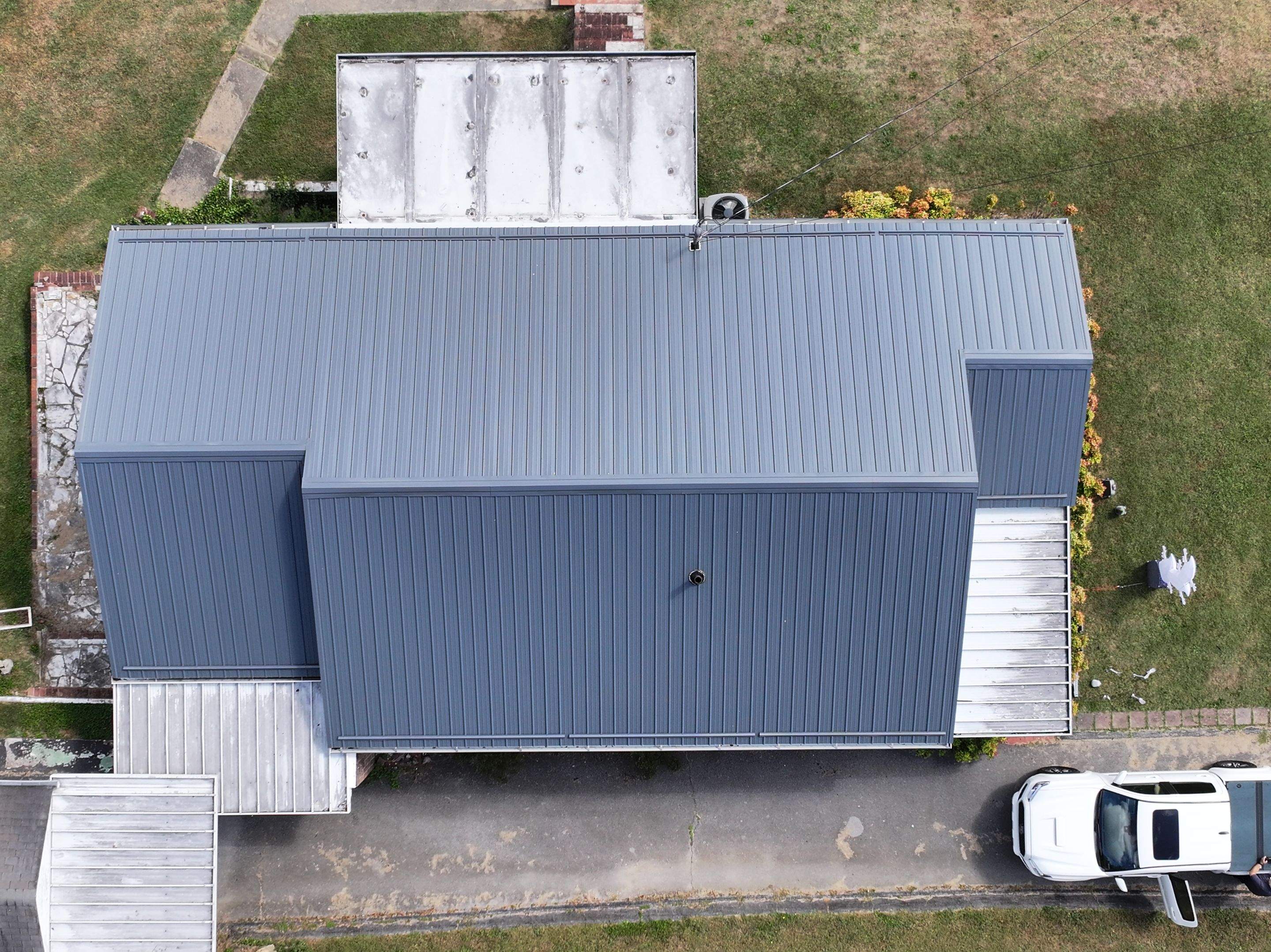 Johnson Residence by Omnia Roofing