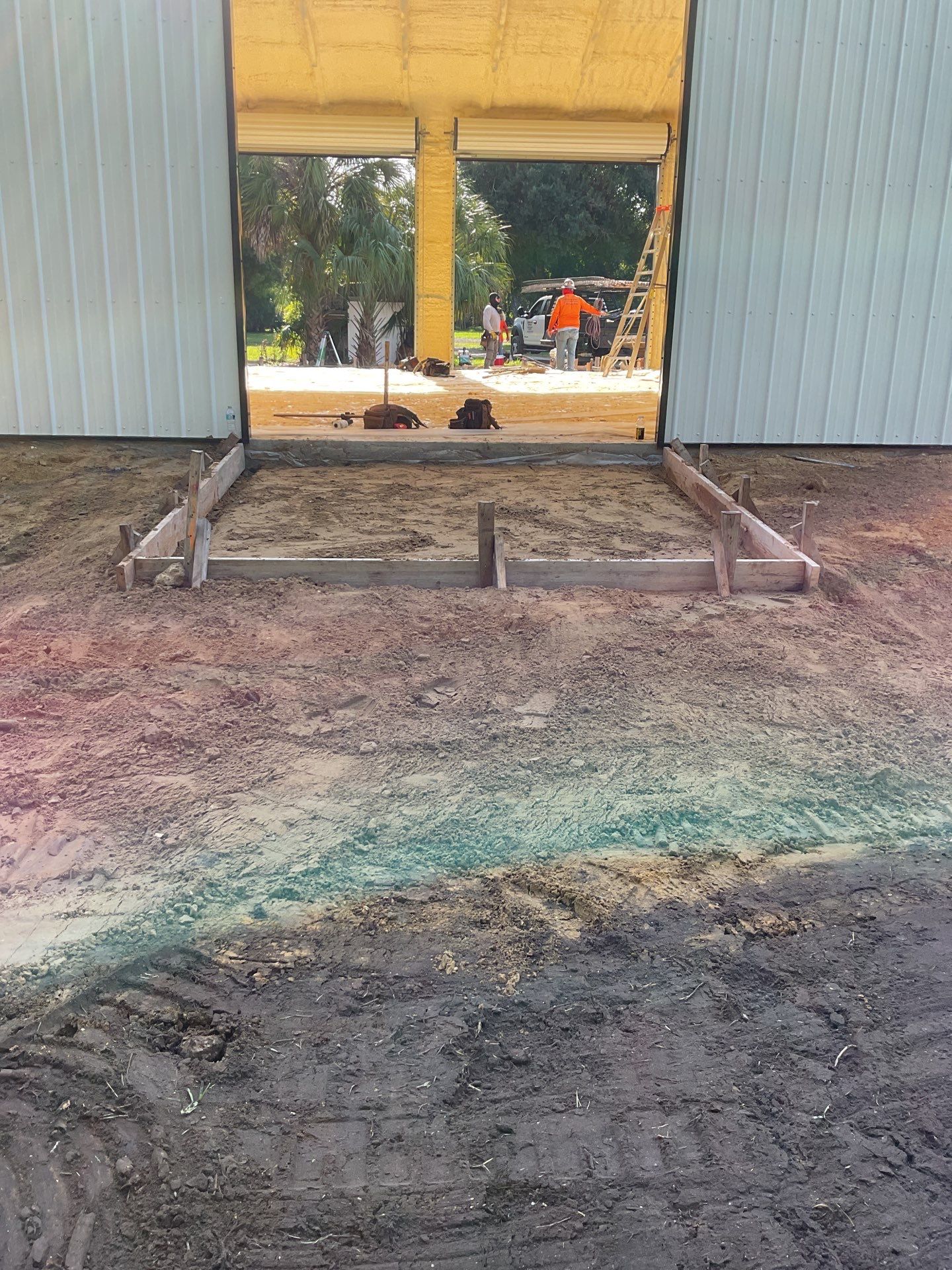 A project for the neighbors by Southern Gulf Construction