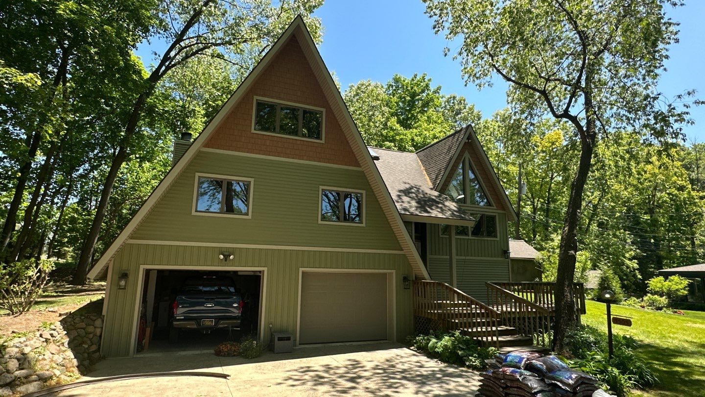 Siding Replacement using CertainTeed Restoration Classis D4 by 180 Contractors