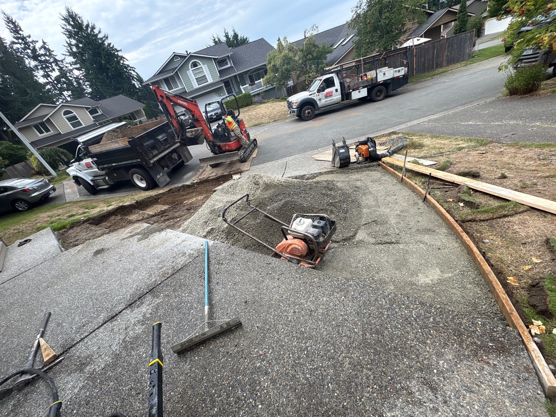 Concrete Driveway and Steps Renovation | Bothell  by Jireh Asphalt & Concrete Inc 
