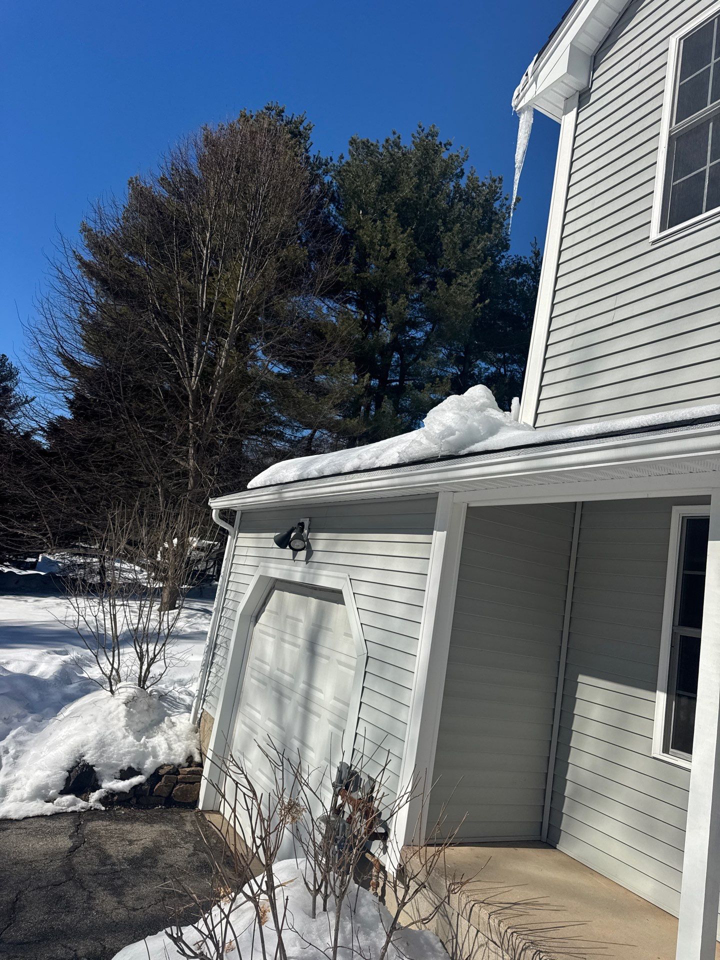 Ice Dam & Snow Removal Project in Chelmsford by Mighty Dog Roofing of Greater Middlesex County