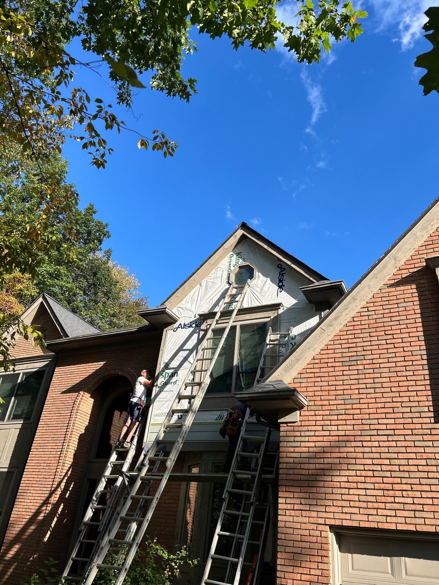 Siding Replacement using Alside S7 Cedar Mill Grain Cape Cod Grey by 180 Contractors