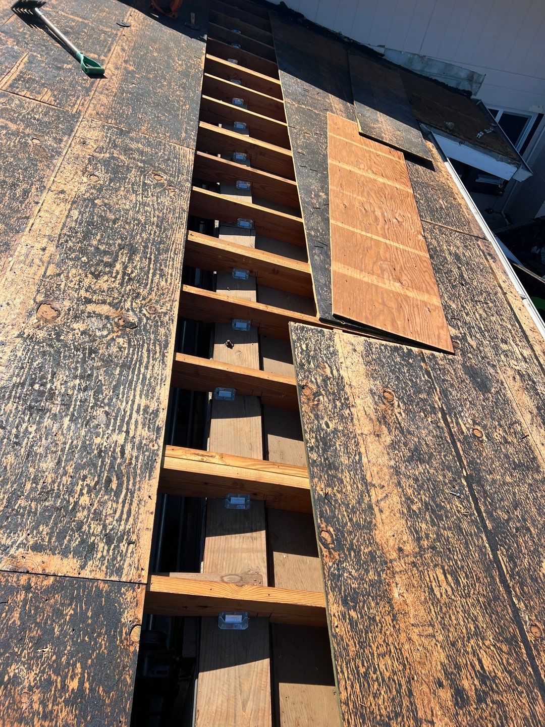 Project in St. Petersburg 33705 by Mitchell Roofing Company LLC 