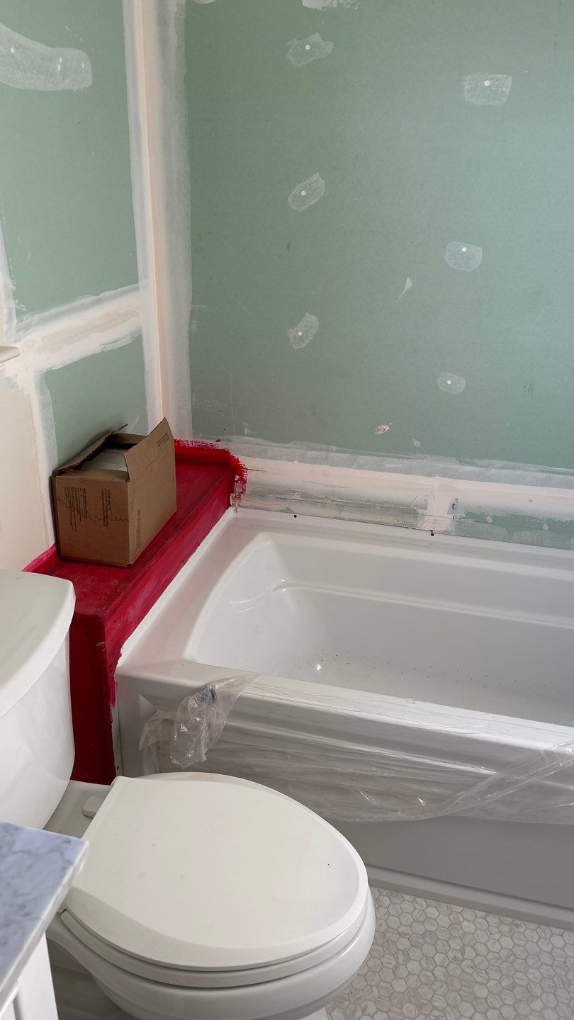 New Tub Surround  by Footprints Floors of Nashville