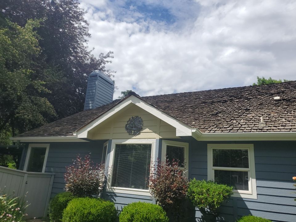 Residential Roofing Installation using CertainTeed Presidential Shake by ID Roofing LLC