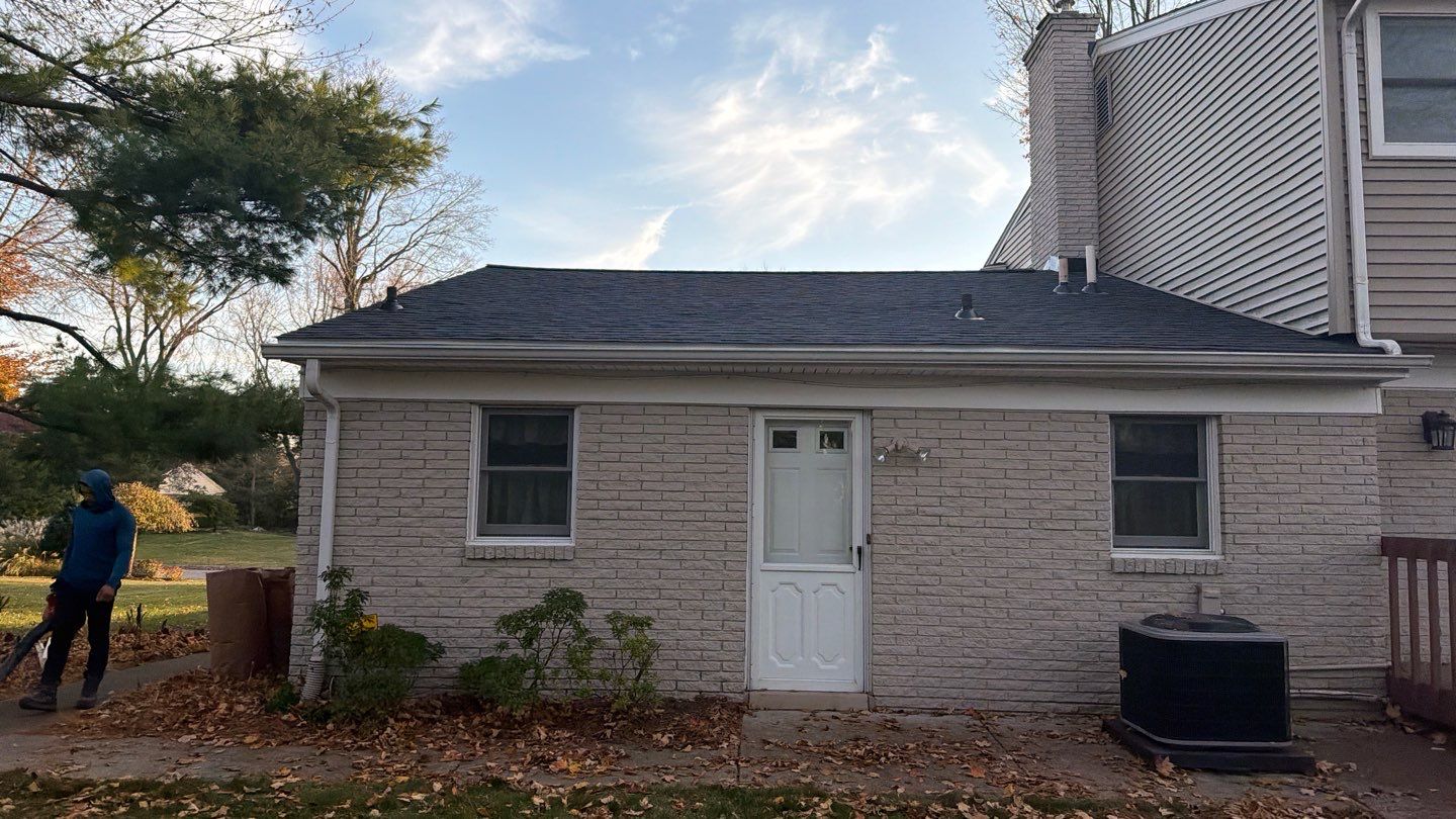 Roof Replacement using Owens Corning Onyx Black by 180 Contractors