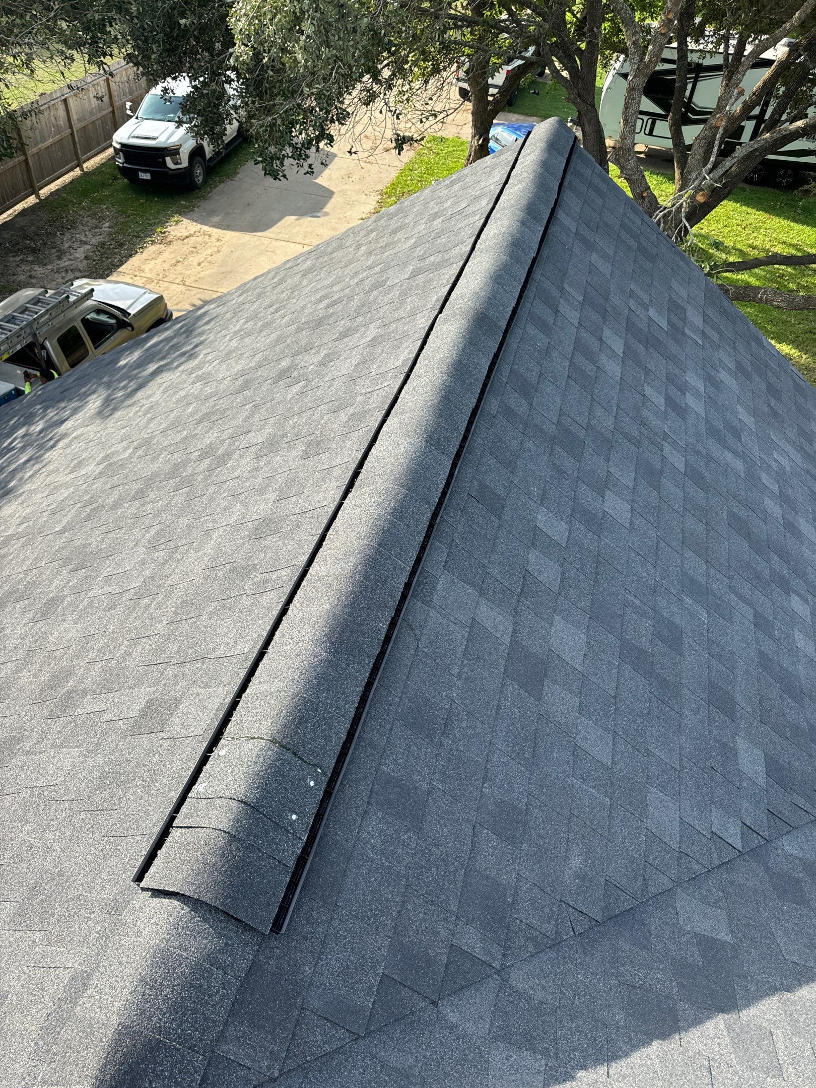 Mont Belvieu Roof Installation using Atlas Pinnacle Pristine by Modern BYLT Roofing & Construction