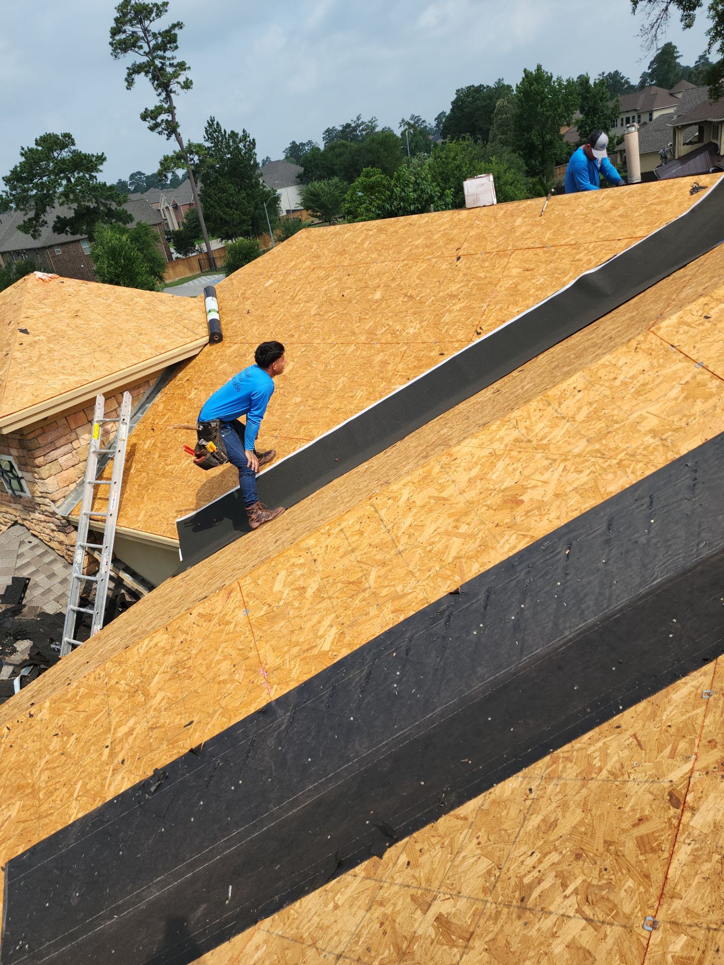 Residential Roofing Installation using Owen's Corning Duration (Lifetime) Shingles by Roof Repair Company