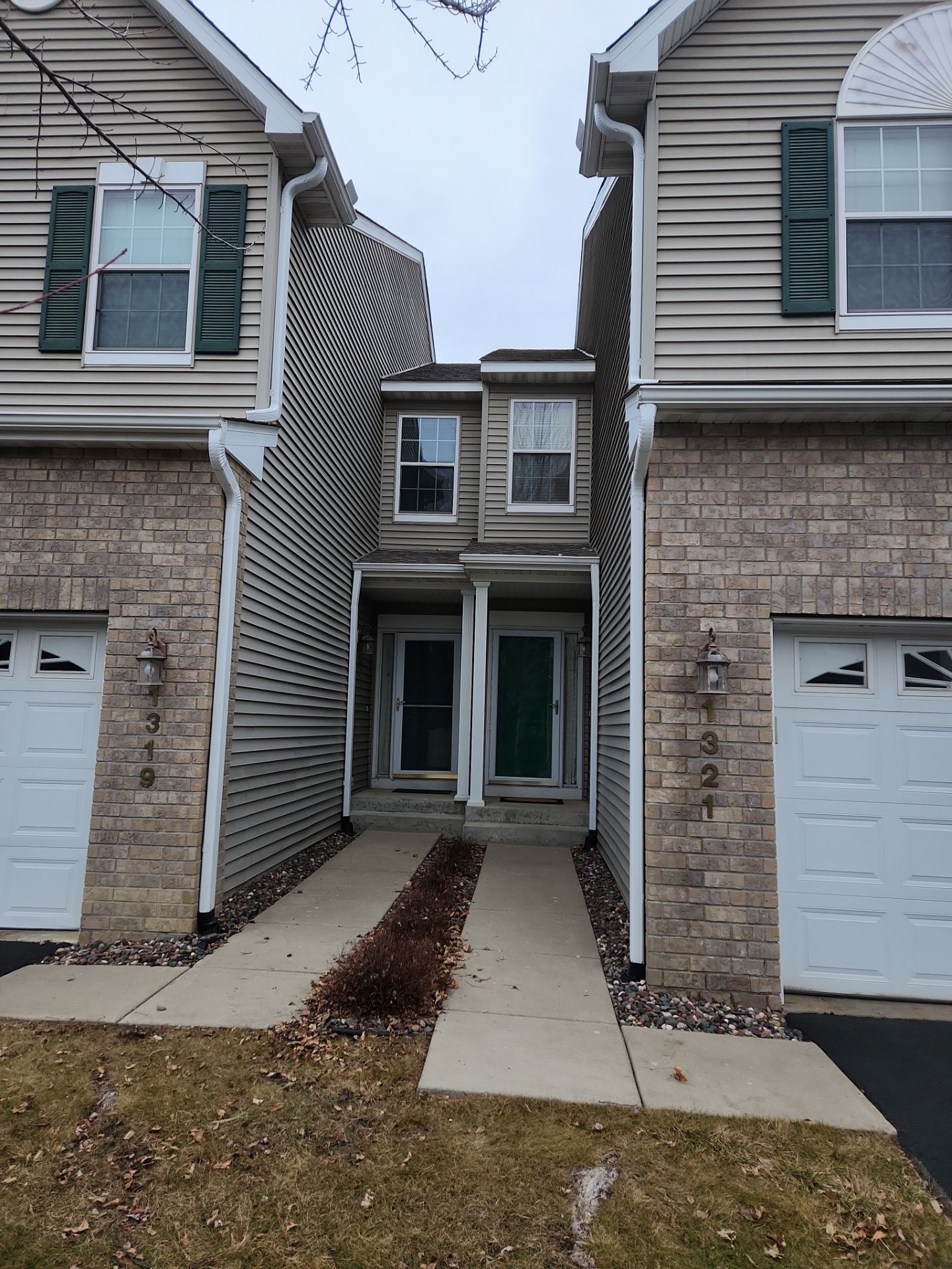 3x4" Downspouts in Chaska by Next Level Seamless Gutters / Exteriors Inc.