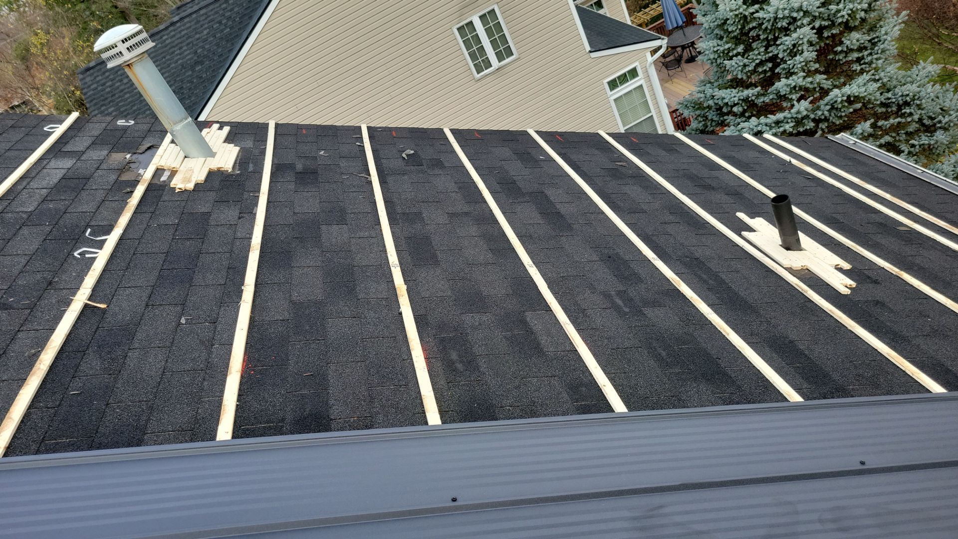 Weather Max Panel, Color: Ebony by Eagle Eye Roofing