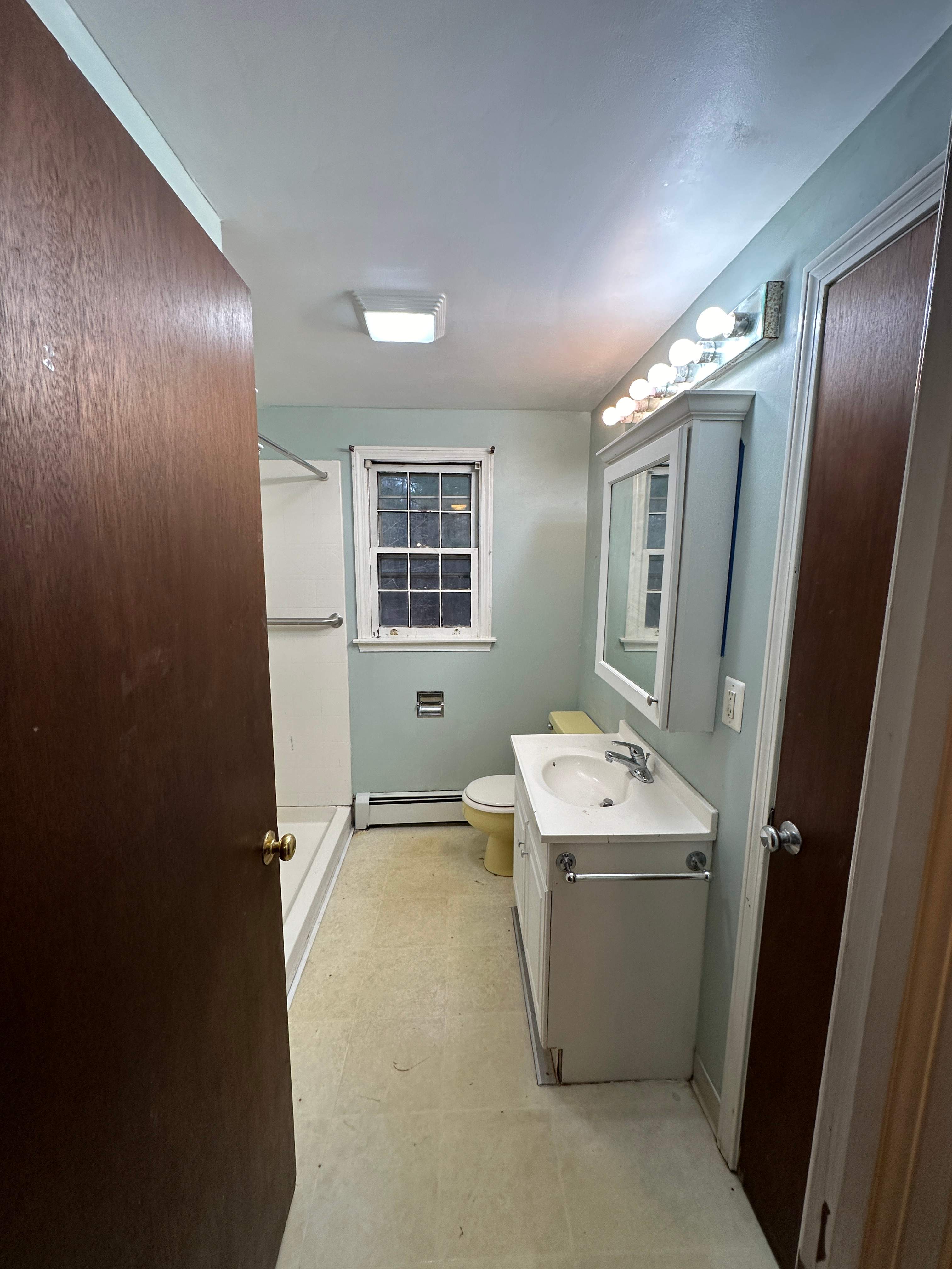Bathroom Mold Remediation by Home Guarantee, LLC