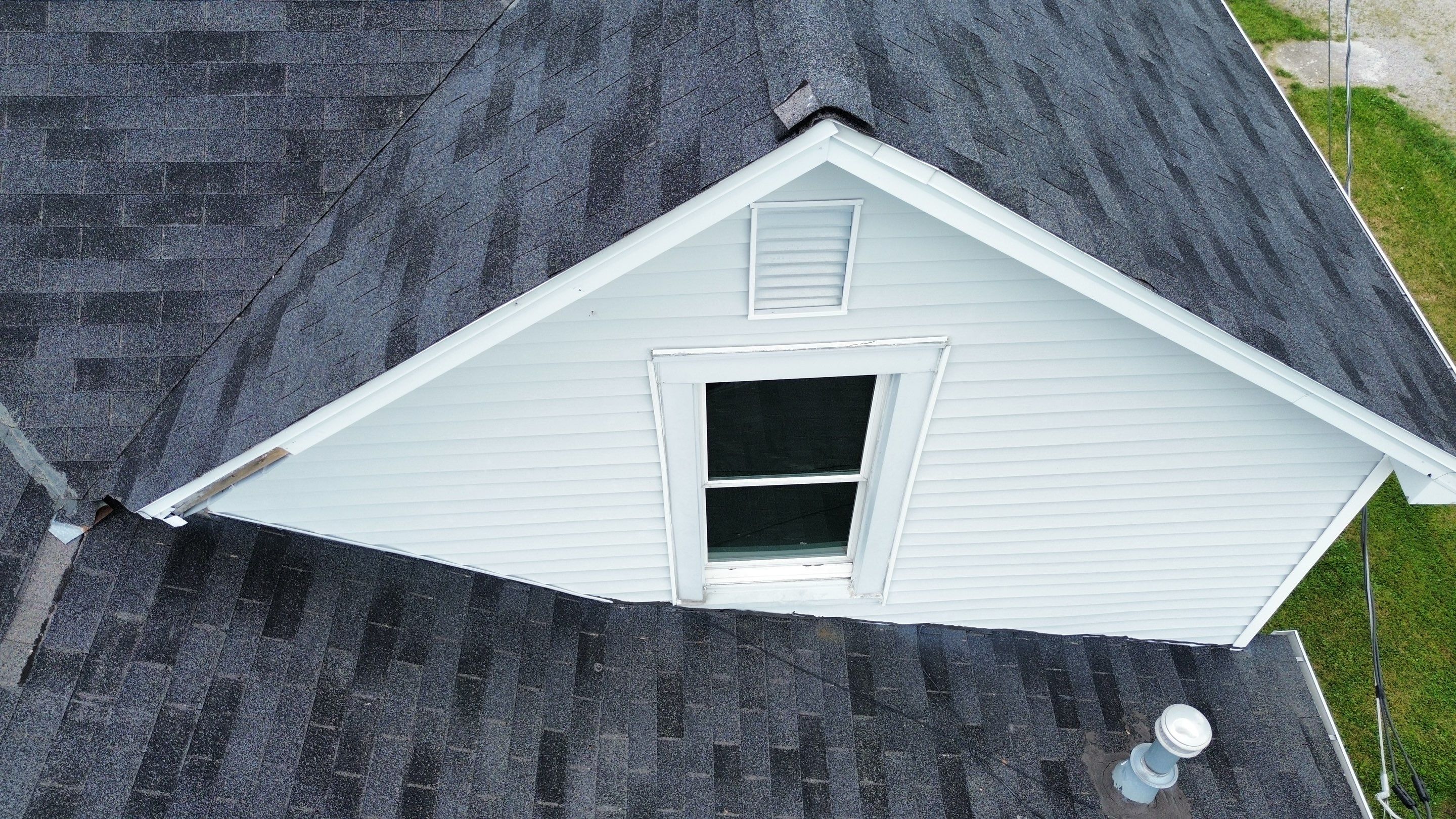 Residential Roofing Installation using Duration Series Shingles - Slatestone Gray by RoofX 