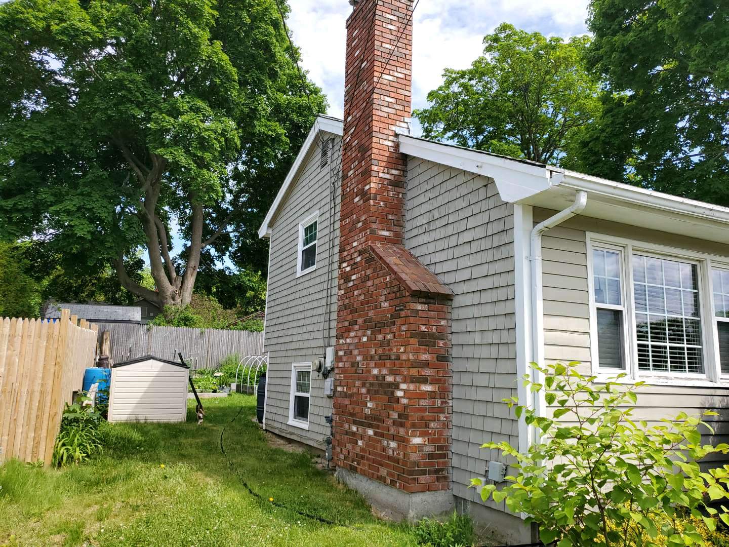 Siding Installation using CertainTeed and new GAF roofing by UBrothers Construction