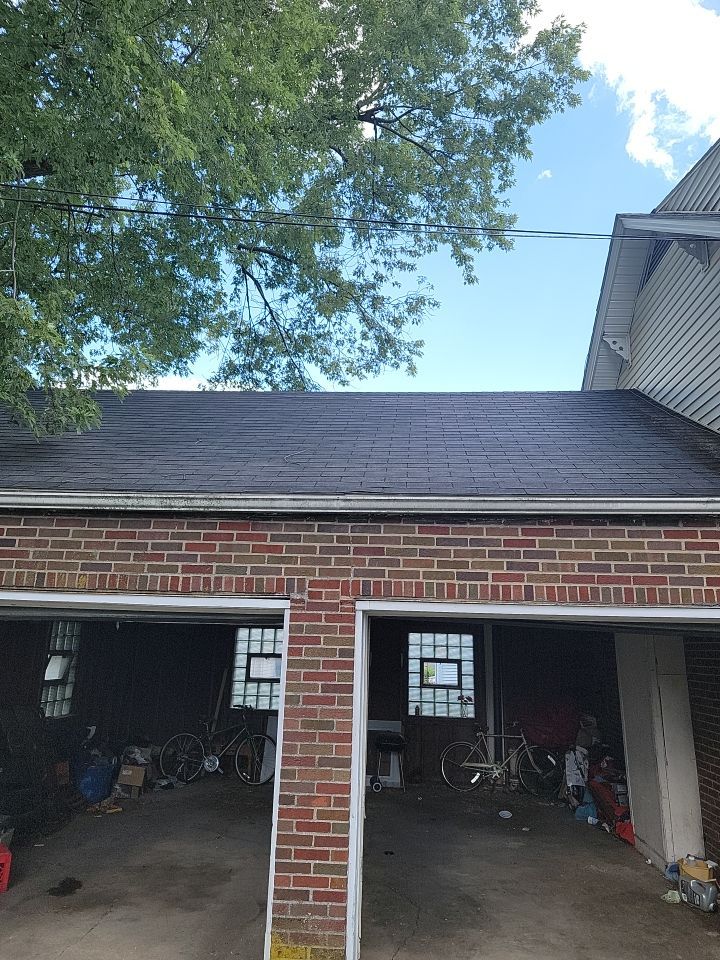 ATLAS PINNACLE COLOR: MAJESTIC SHAKE DRIP EDGE: WHITE by Eagle Eye Roofing