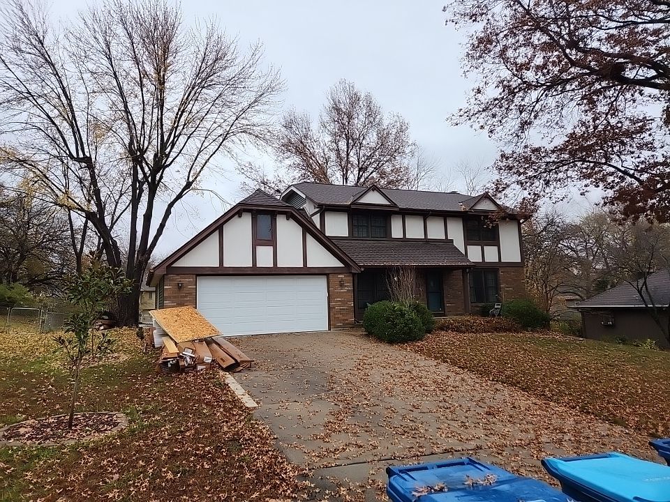 Siding Installation using Spruce Exterior Portfolio Vinyl Siding by EEC Windows, Siding & Roofing