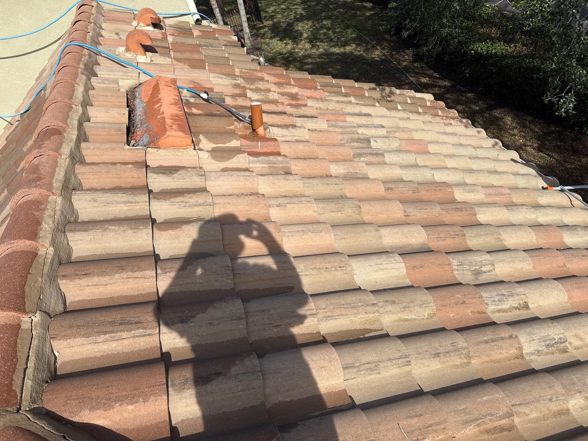 Roof Cleaning & Pool Deck Cleaning! Winding River, Bradenton, FL by Sunshine AquaWash