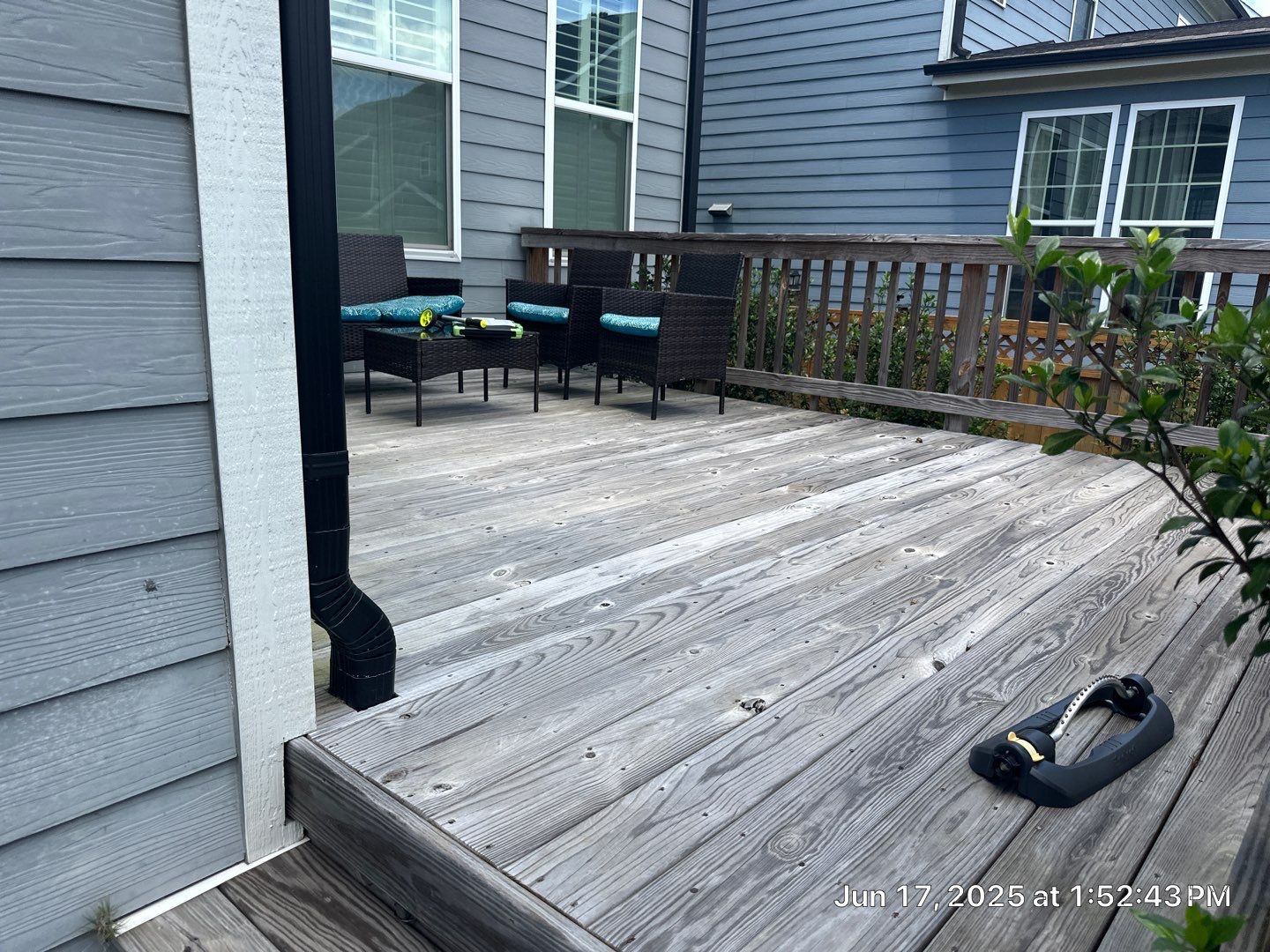 Wood Deck using Wood Sealant by DuraSeal