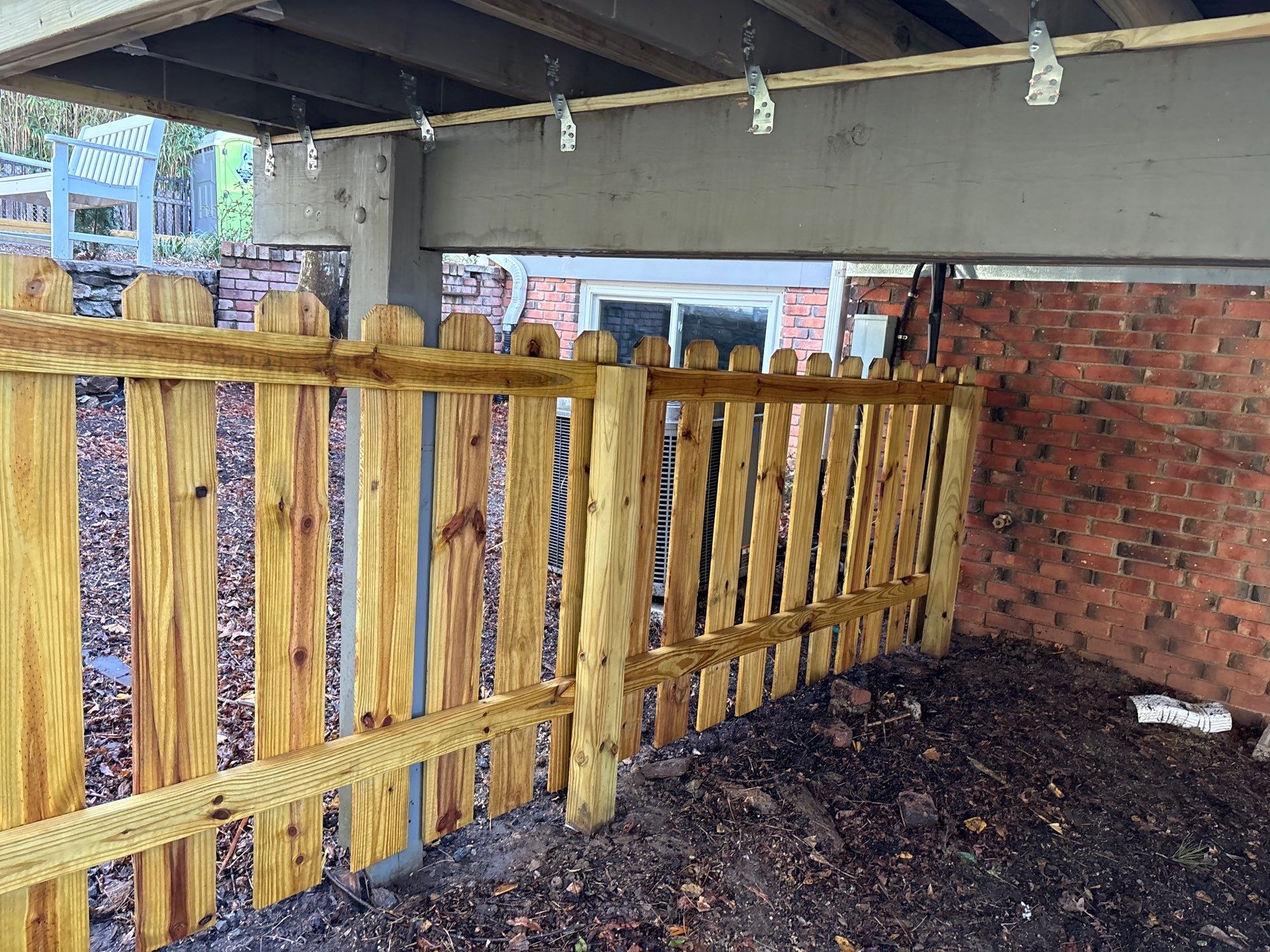 Wood Fence using Wood Sealant by DuraSeal