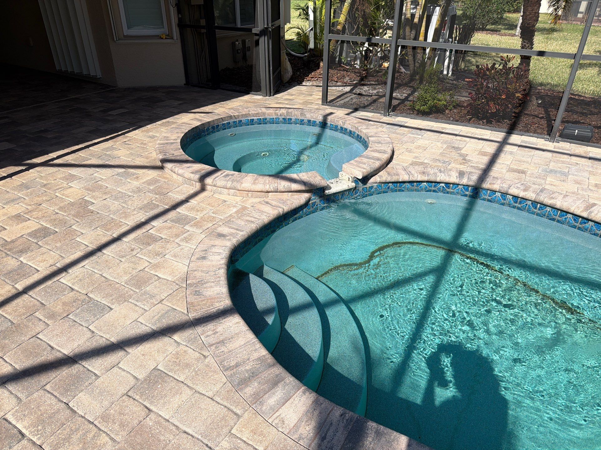 Valencia Lakes Pool Deck Paver Sealing and Restoration by Supreme Paver Experts
