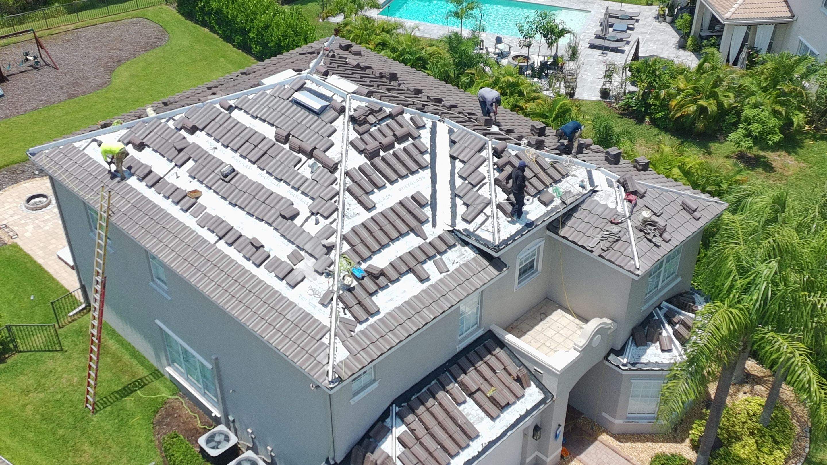 Concrete Tile Replacement in Botanica Lakes by International Roofing