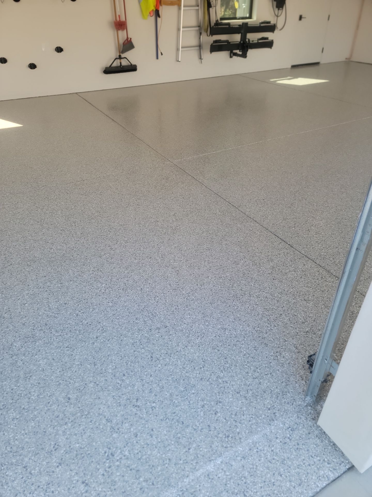 3 car garage, yes please by MGP Coatings