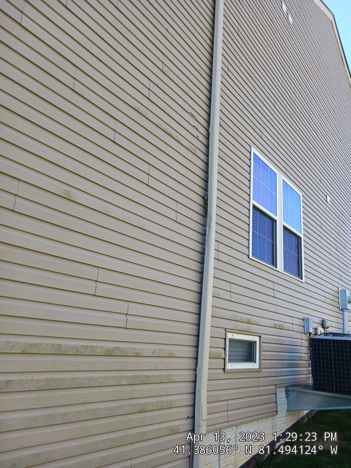 Residential Roof Replacement using CertainTeed Grand Manor by Absolute Roofing and Construction