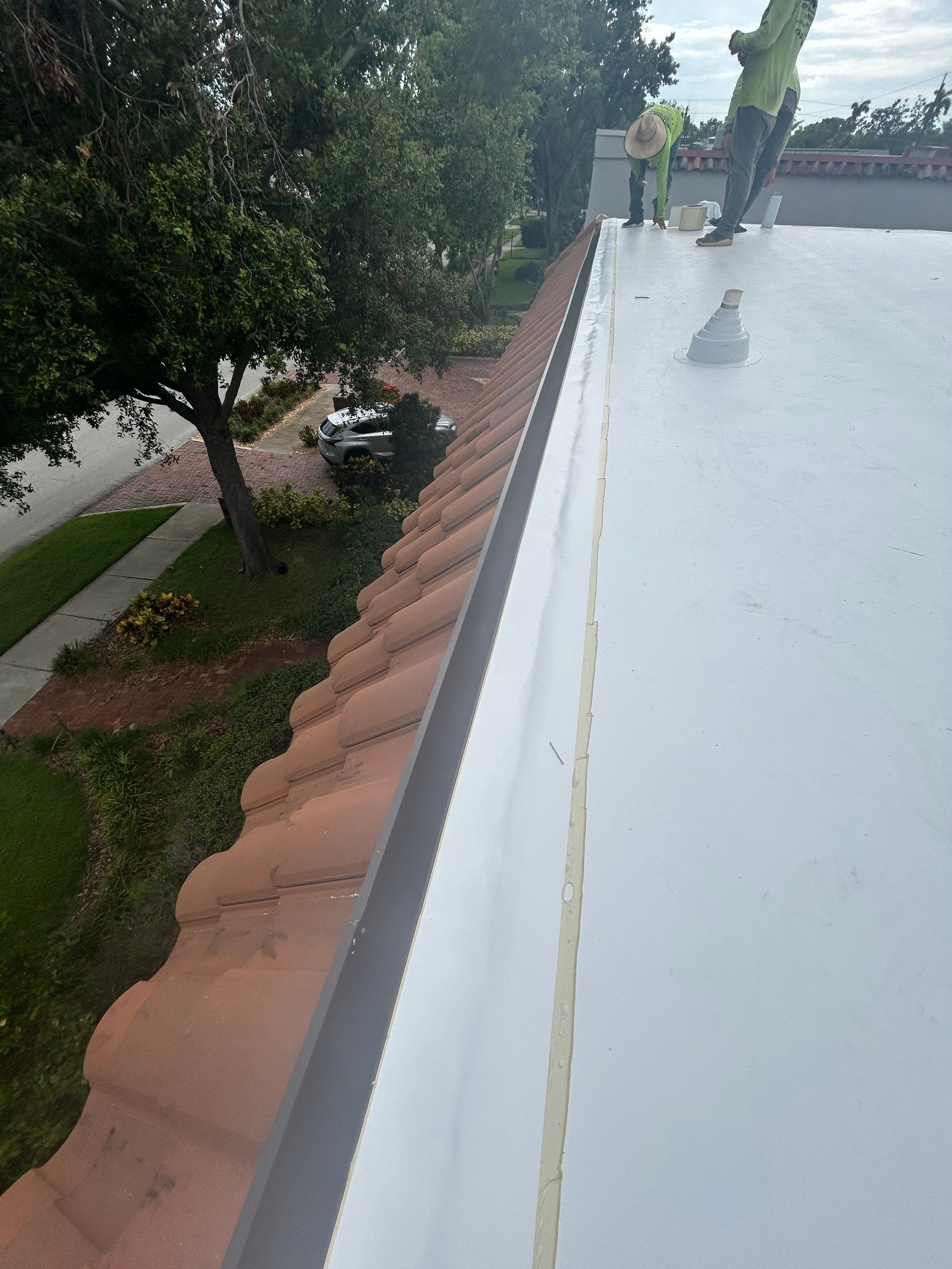 Project in St. Petersburg 33704 by Mitchell Roofing Company LLC 